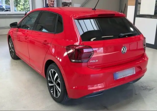 Volkswagen Polo view 5