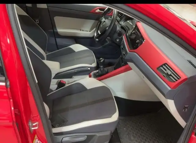 Volkswagen Polo view 7