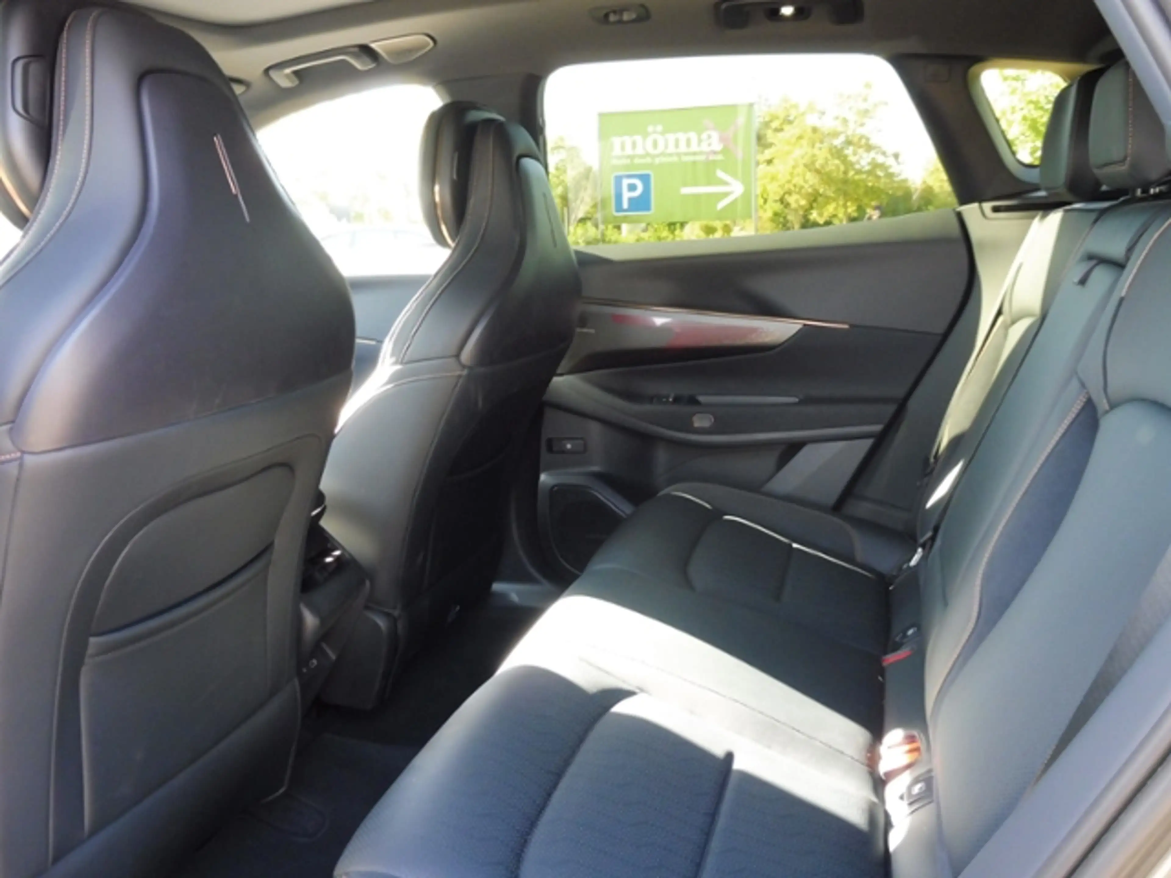 Lynk & Co 08 1.5 T PHEV 257 kW More — photo 13