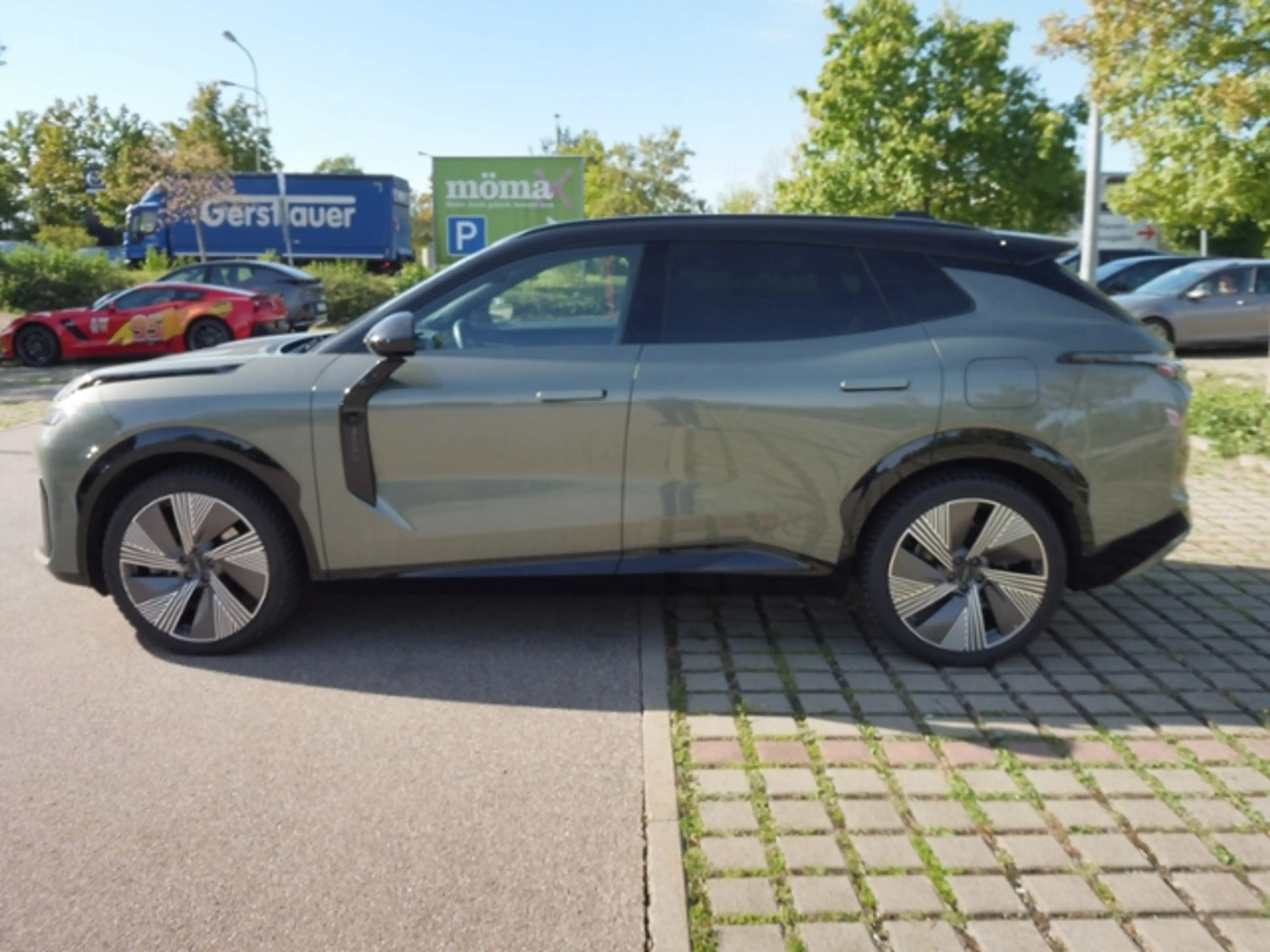 Lynk & Co 08 1.5 T PHEV 257 kW More — photo 9