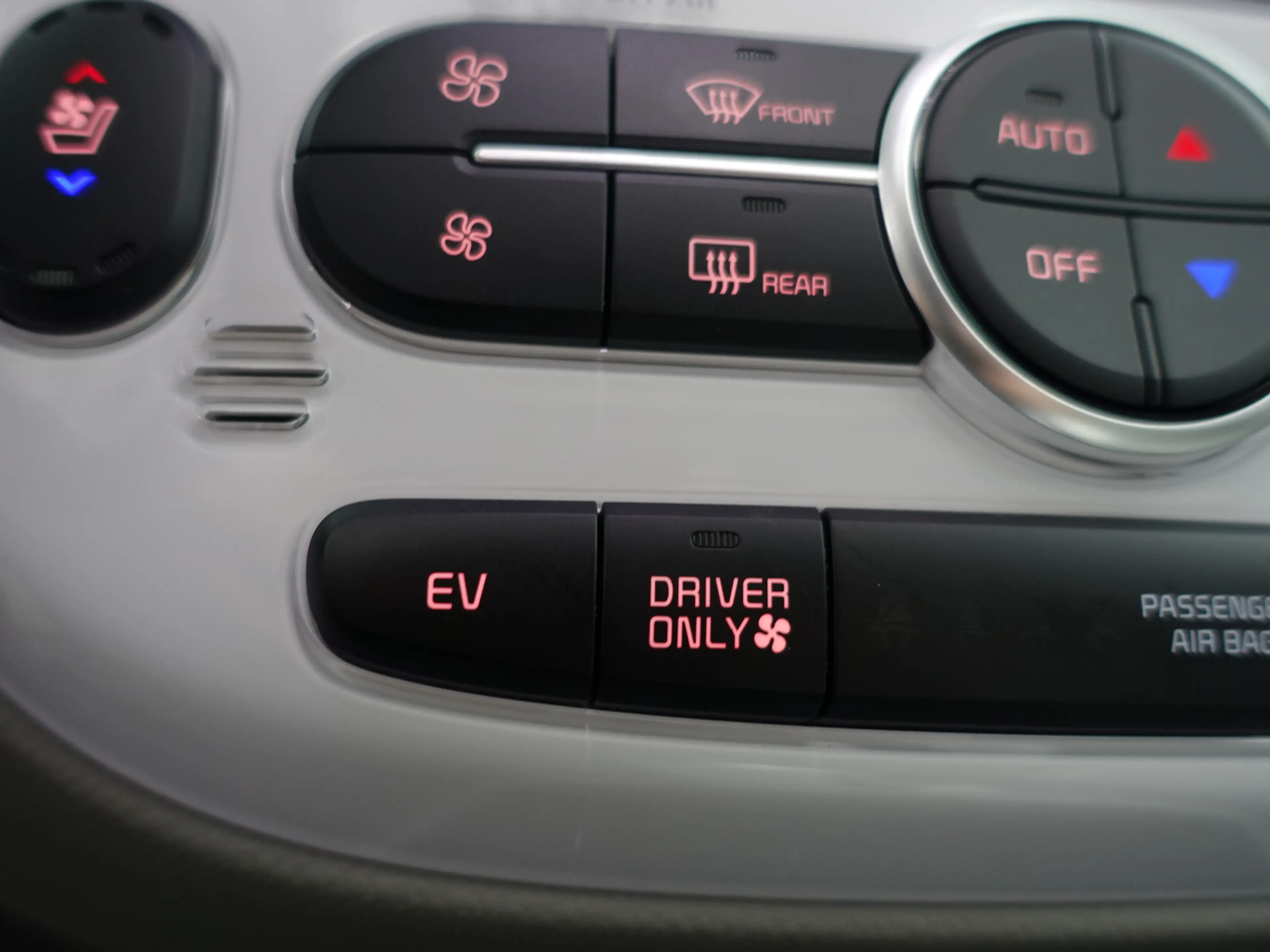 Kia Soul EV ExecutivePlusLine Aut- Panoramadak, Stoelventil — photo 15