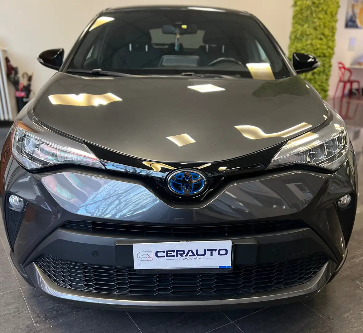Toyota C-HR C-HR 2.0h Lounge 184cv e-cvt Garanzia 60 mesi Grau - 1