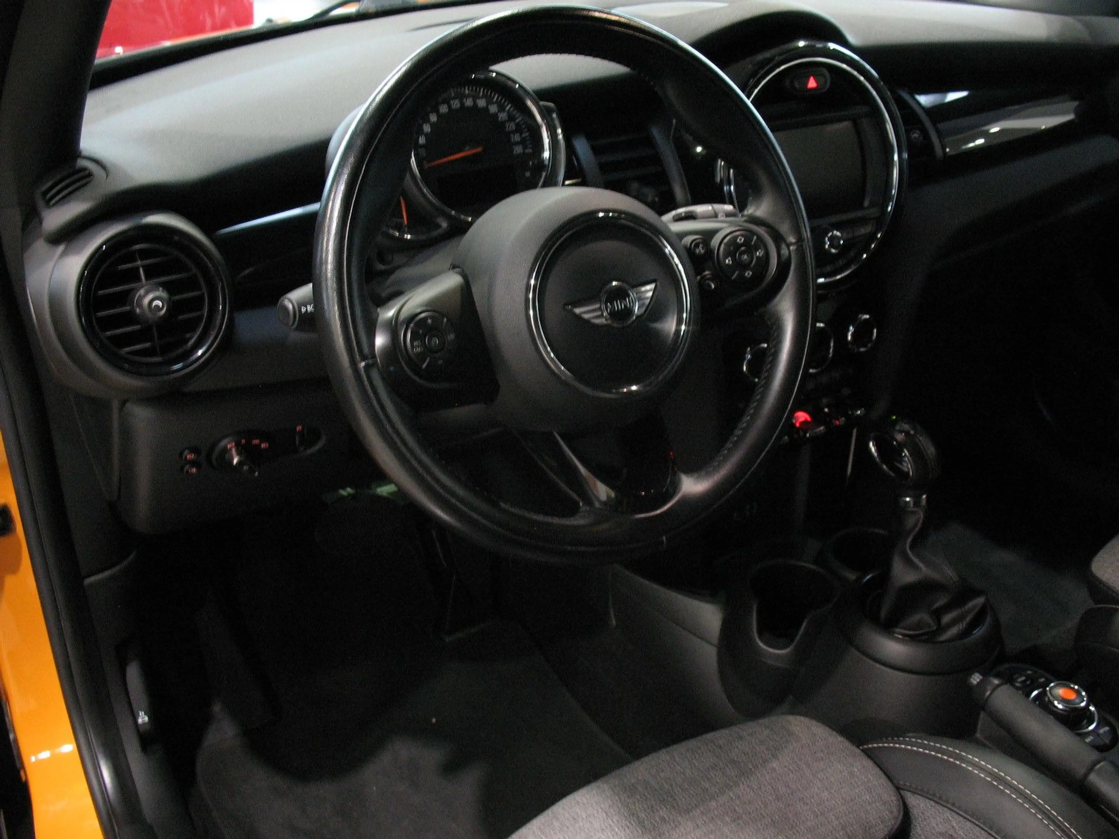 MINI Cooper *LED*NAVI*BLUETOOTH*AUTOMATIK* — photo 12