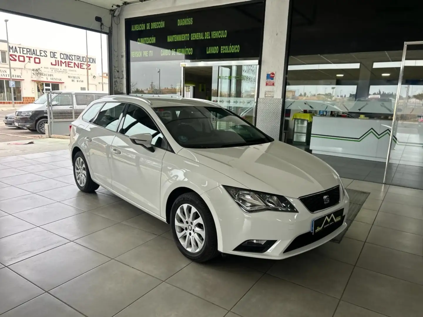 SEAT Leon ST 1.2 TSI S&S Reference 105 Blanco - 1