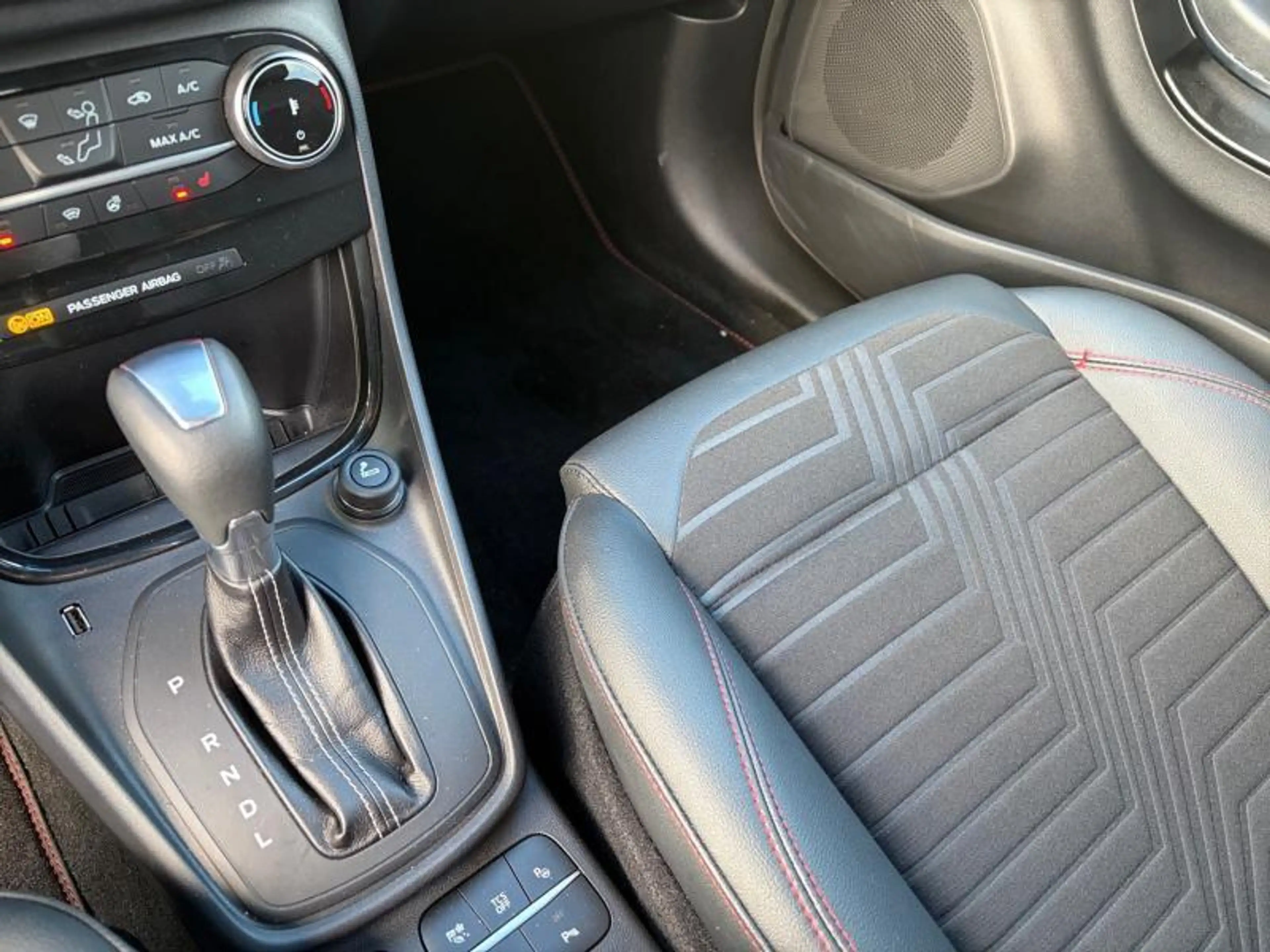 Ford Puma 1.0i Ecoboost mHEV 114kW Aut. ST-Line V — photo 9