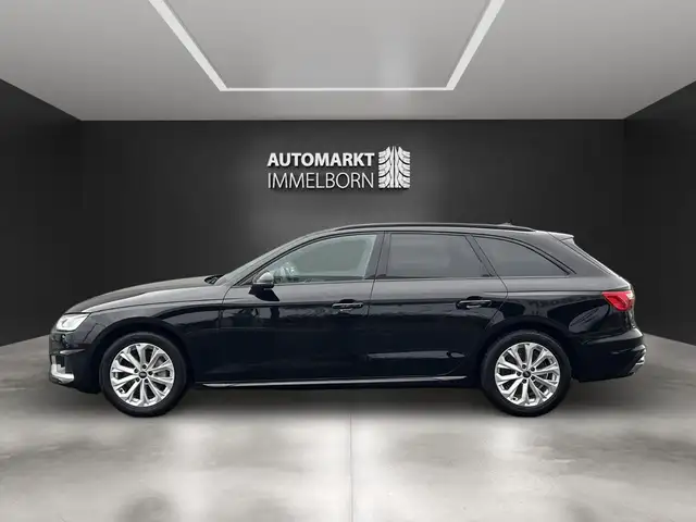 Audi A4 view 11