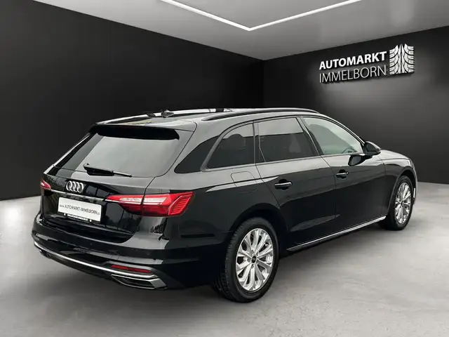 Audi A4 view 8