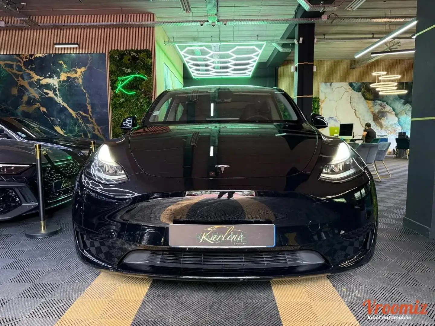 Tesla Model Y ELECTRIC 300 60KWH STANDARD-RANGE 2WD BVA Noir - 2