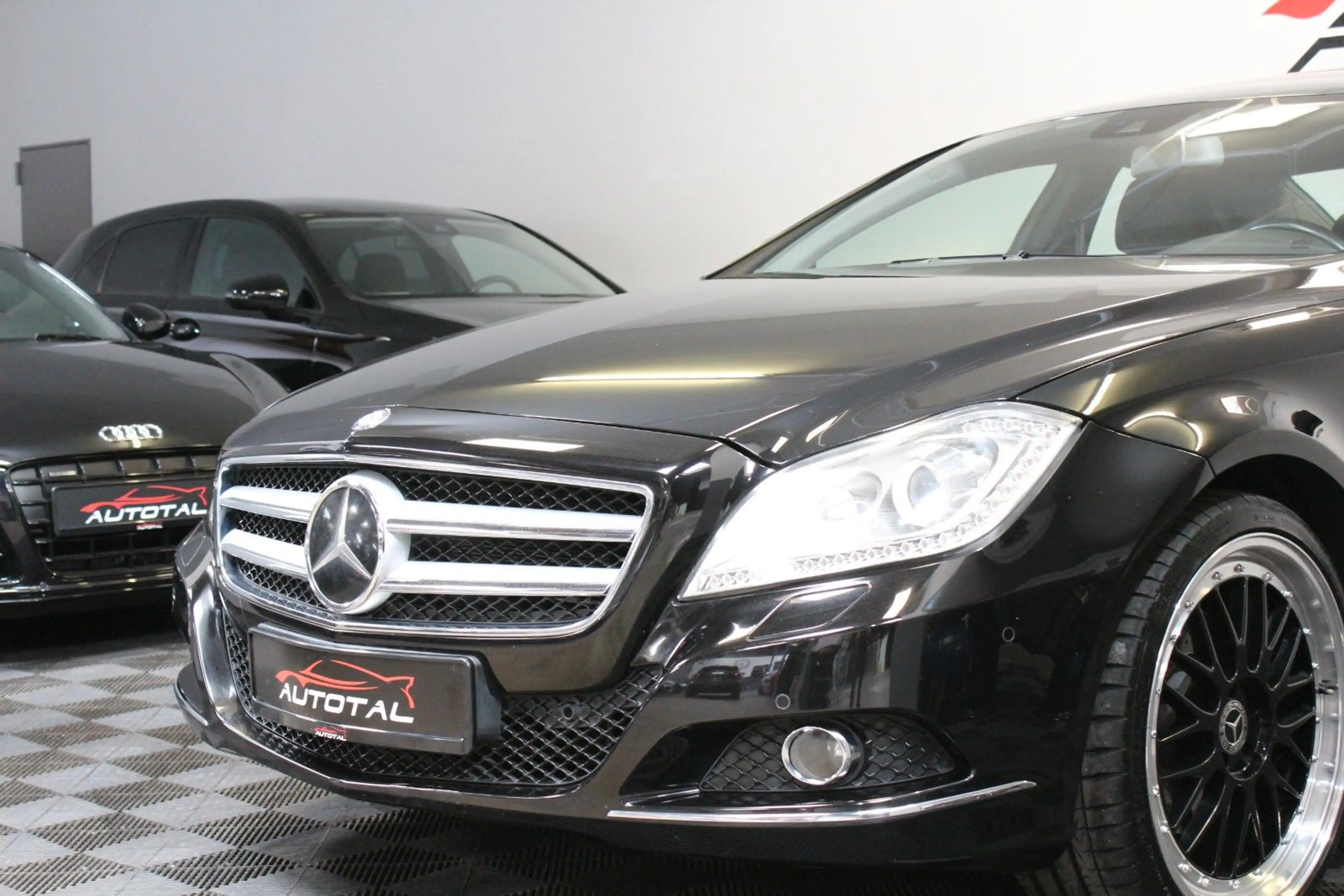 Mercedes-Benz CLS 350 *BlueEfficiency*Navi*Tot&SpurAssist*Voll* — photo 4