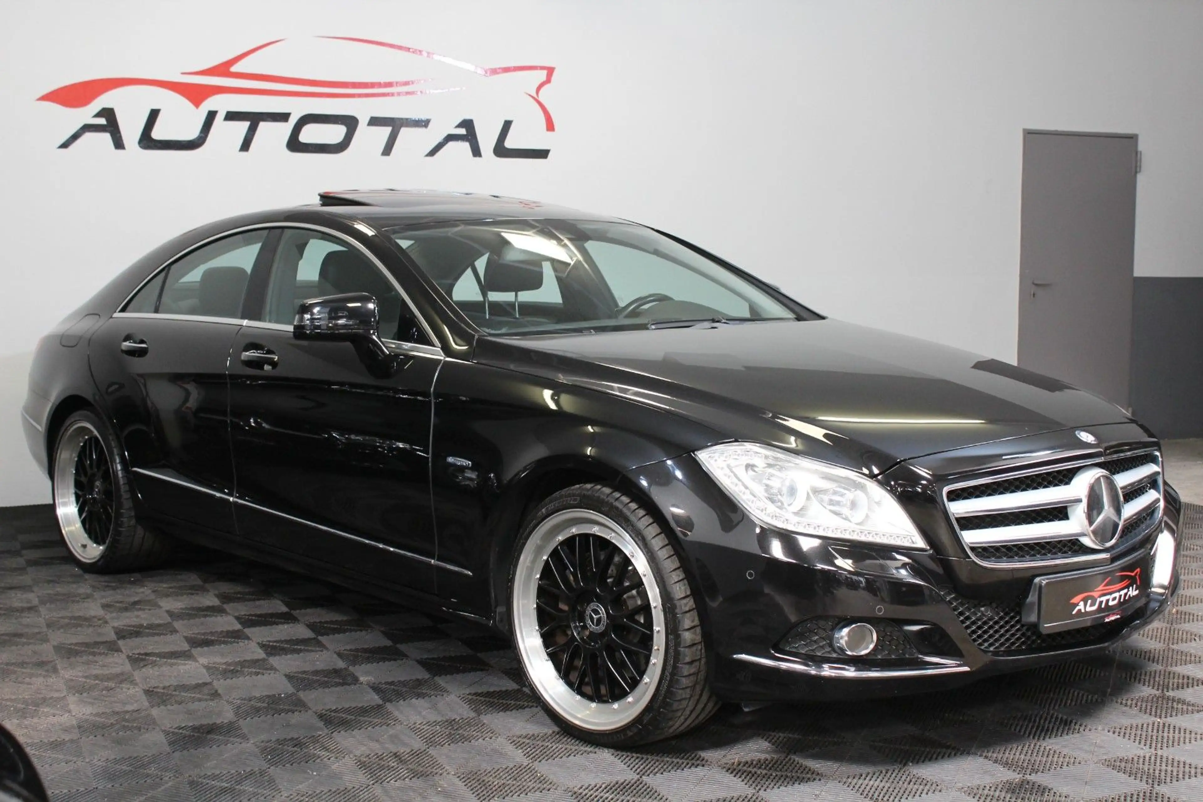 Mercedes-Benz CLS 350 *BlueEfficiency*Navi*Tot&SpurAssist*Voll* — photo 5