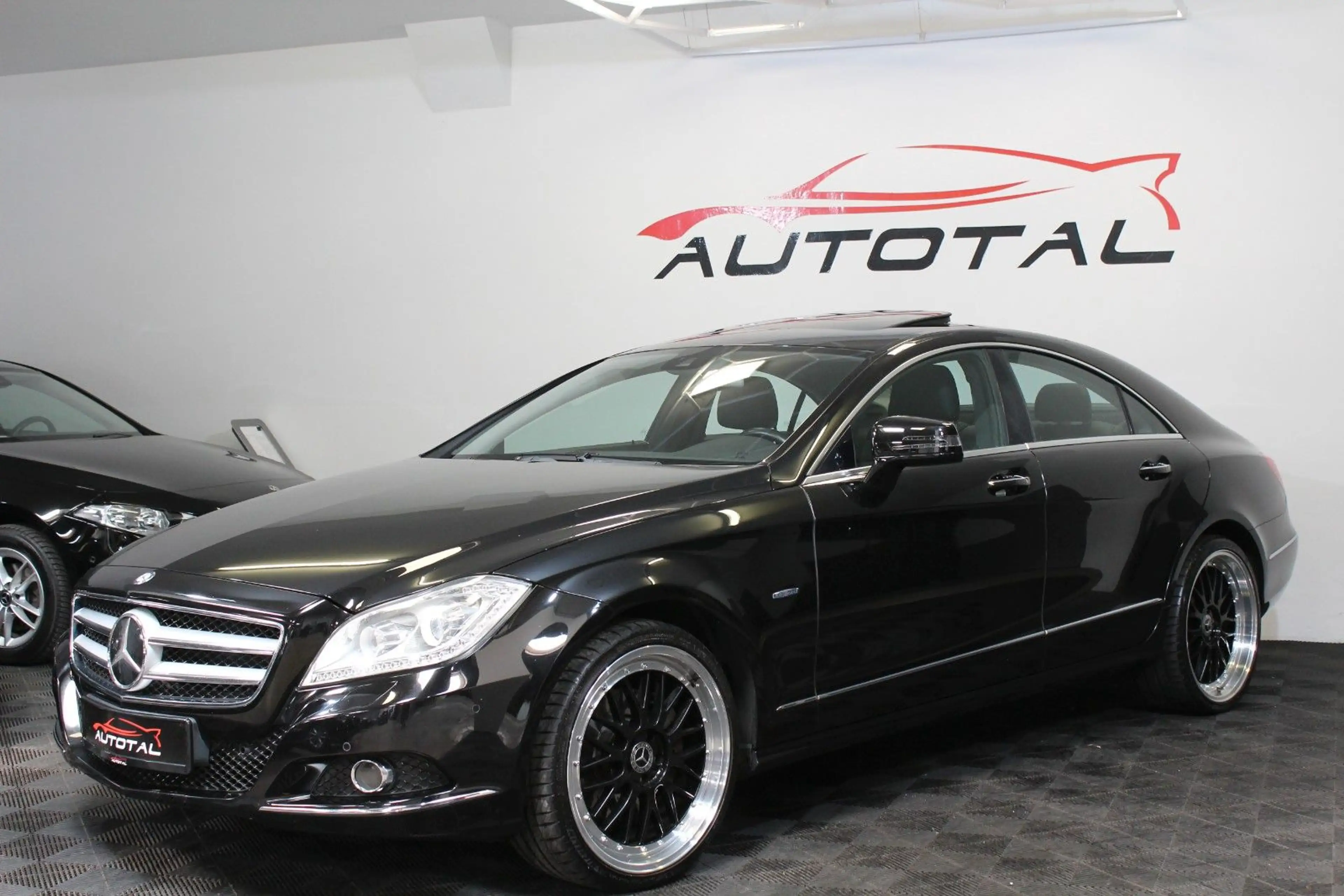Mercedes-Benz CLS 350 *BlueEfficiency*Navi*Tot&SpurAssist*Voll* — photo 11