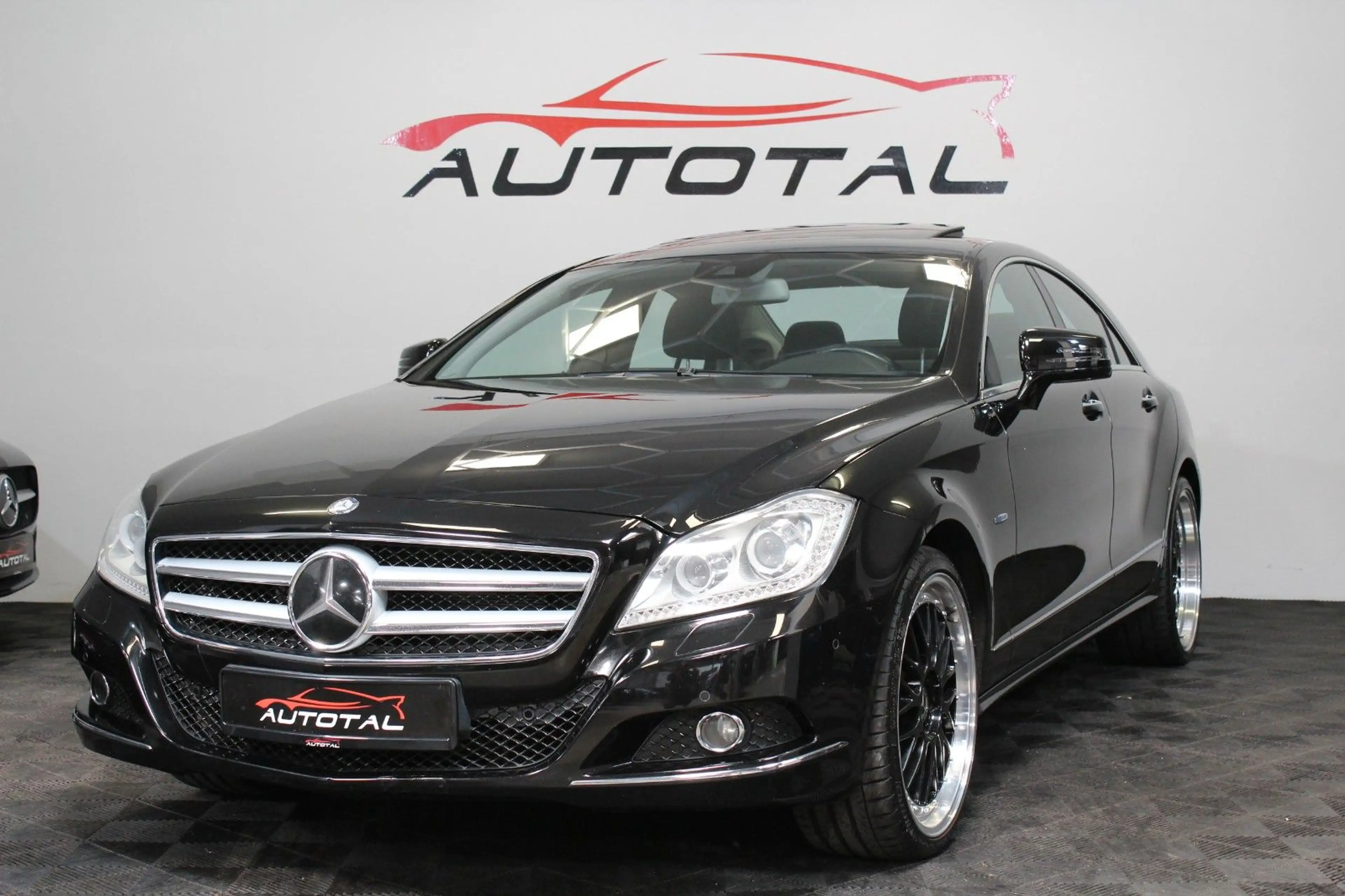 Mercedes-Benz CLS 350 *BlueEfficiency*Navi*Tot&SpurAssist*Voll*