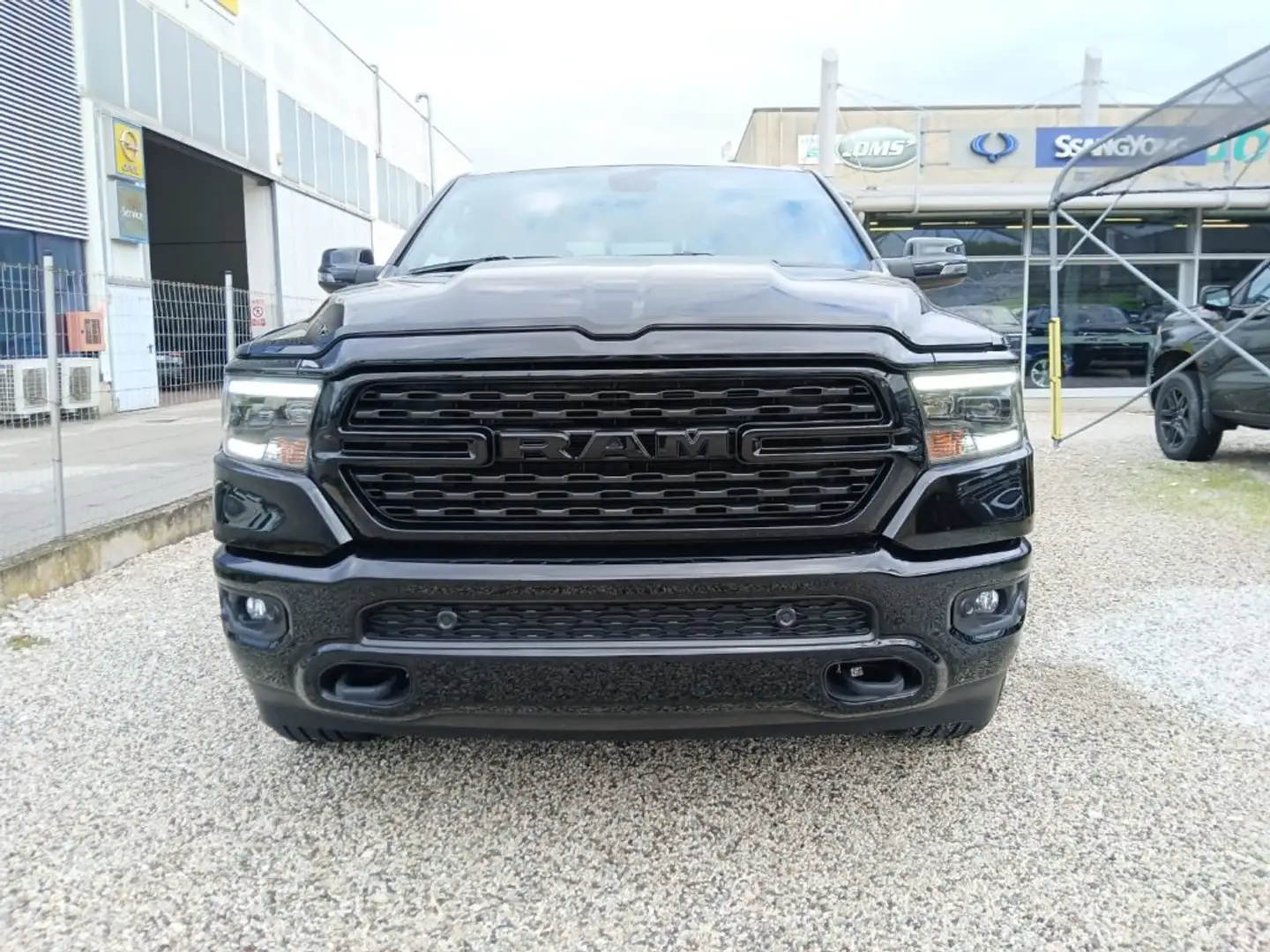 Dodge RAM 1500 3.6L V6 eTorque Big Horn Night N1 Noir - 2