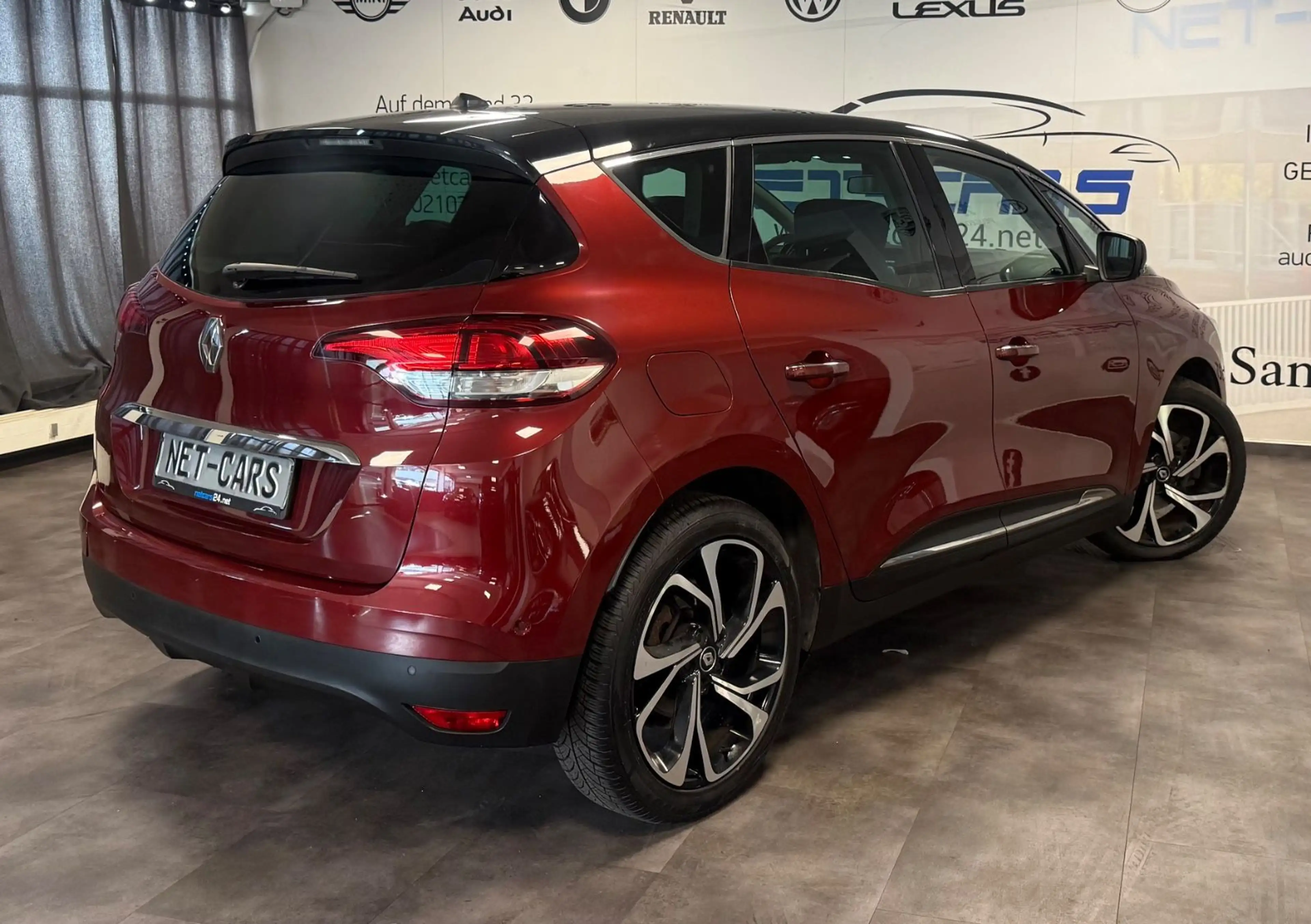 Renault Scenic dCi Bose Edition Leder*NAVI+Kamera*LED* — photo 12