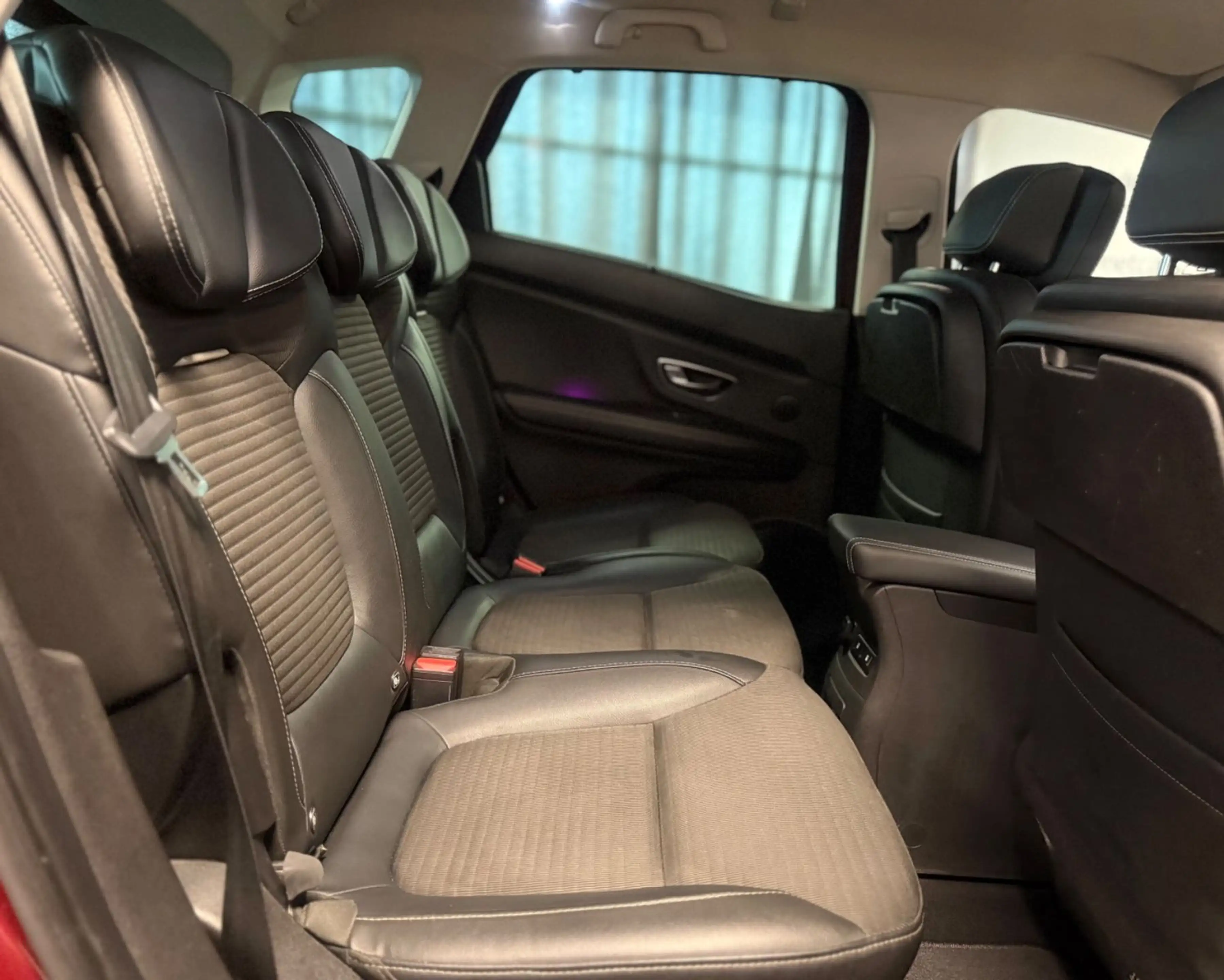 Renault Scenic dCi Bose Edition Leder*NAVI+Kamera*LED* — photo 15