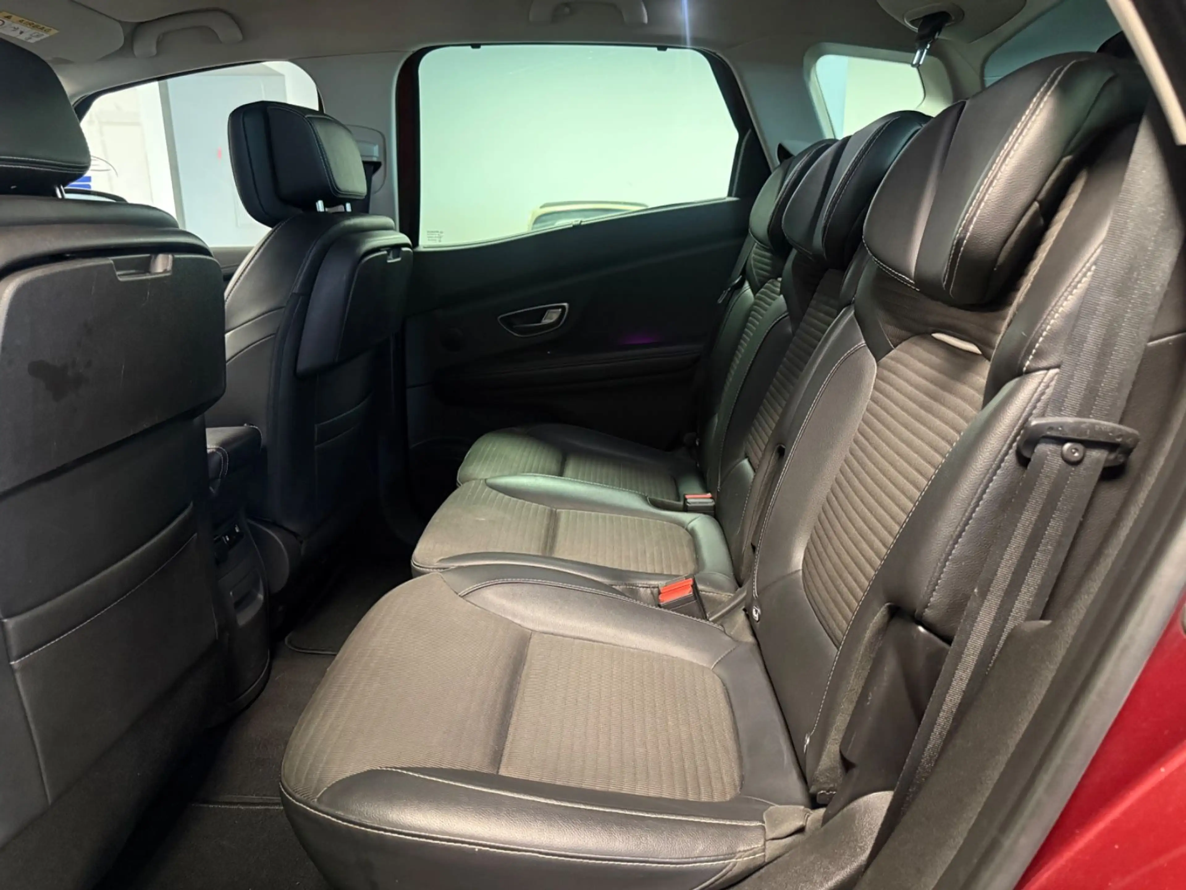 Renault Scenic dCi Bose Edition Leder*NAVI+Kamera*LED* — photo 11
