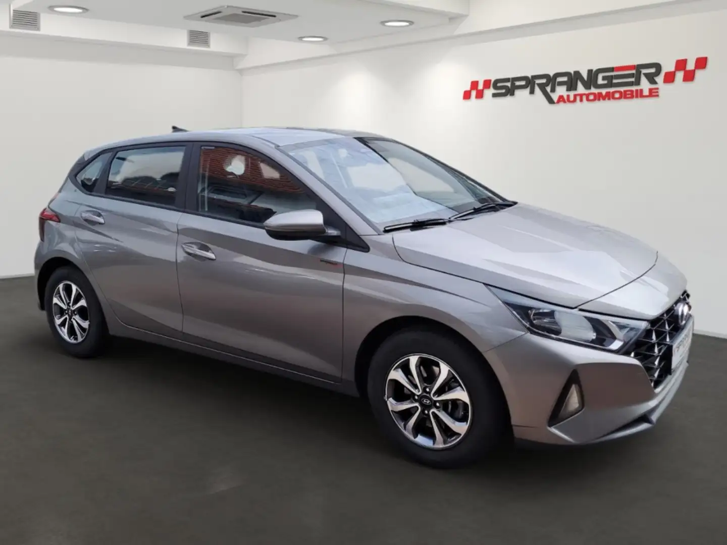 Hyundai i20 *virt.Cockpit*R.Cam*Automatik*Klima*DAB*Temp* Silber - 2