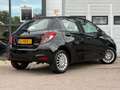 Toyota Yaris 1.3 VVT-i Aspiration, NAP, APK, AIRCO Schwarz - thumbnail 2