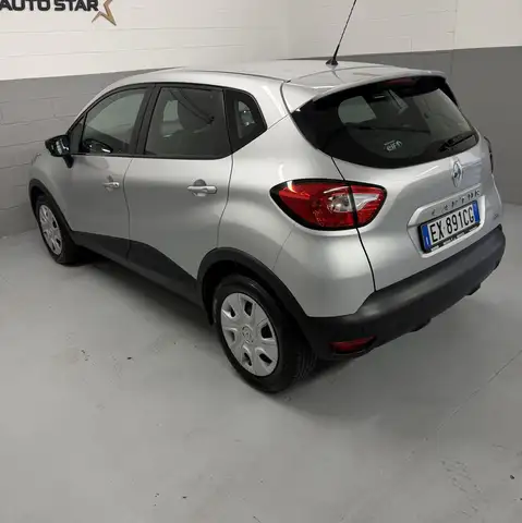 Renault Captur view 5