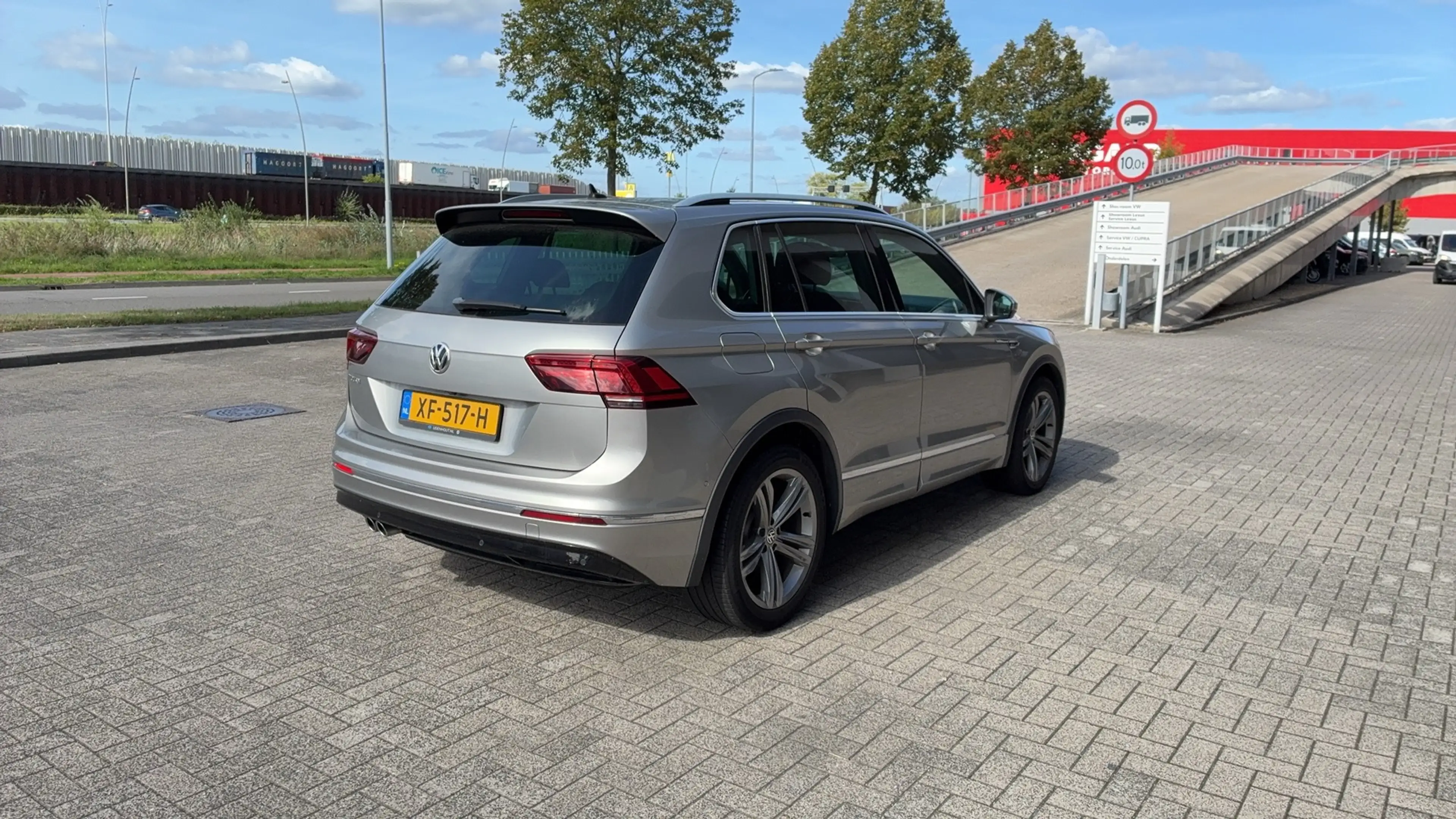 Volkswagen Tiguan 1.5 TSI ACT Highline Business R | Trekhaak | Panor — photo 5