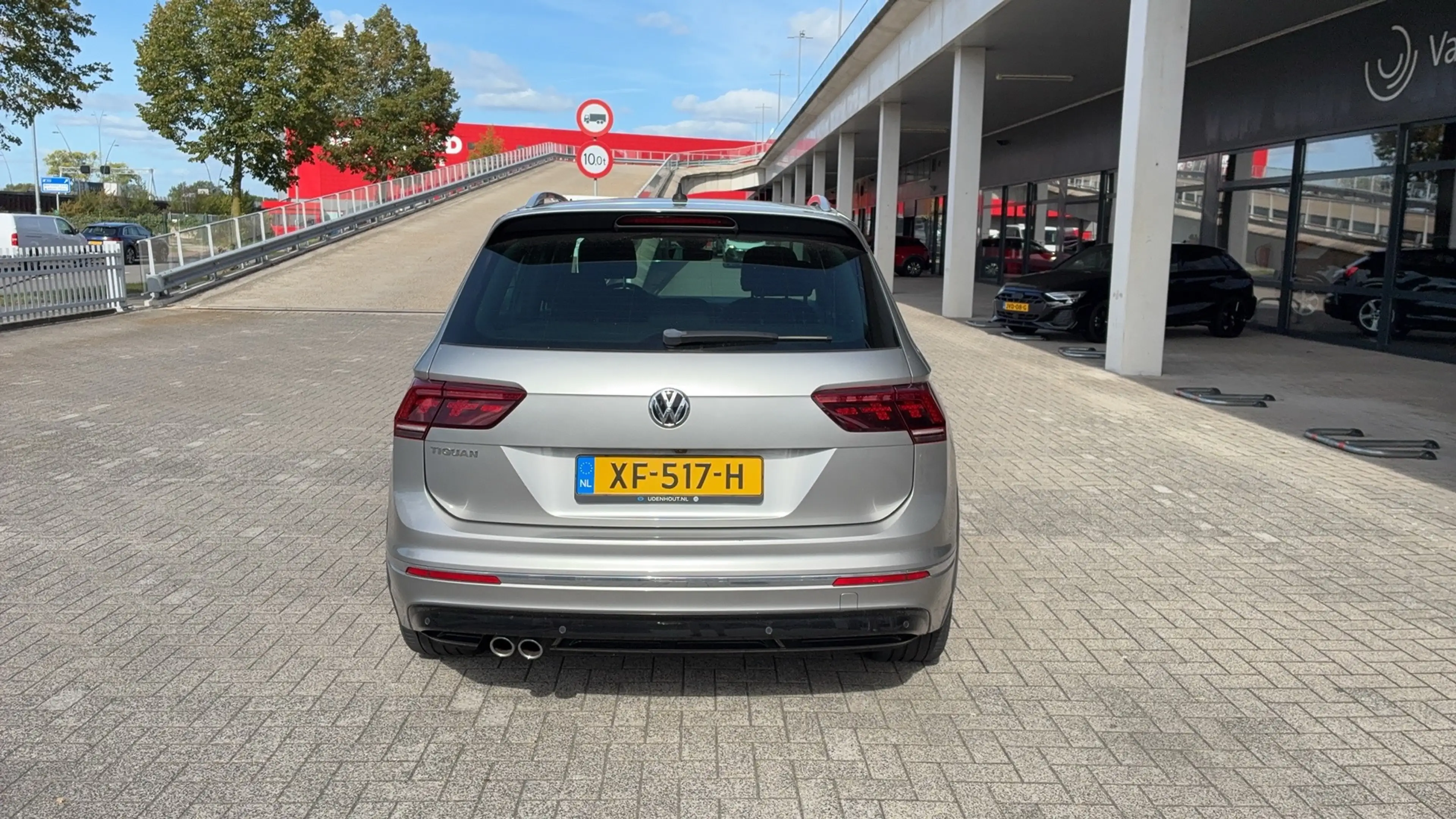 Volkswagen Tiguan 1.5 TSI ACT Highline Business R | Trekhaak | Panor — photo 6