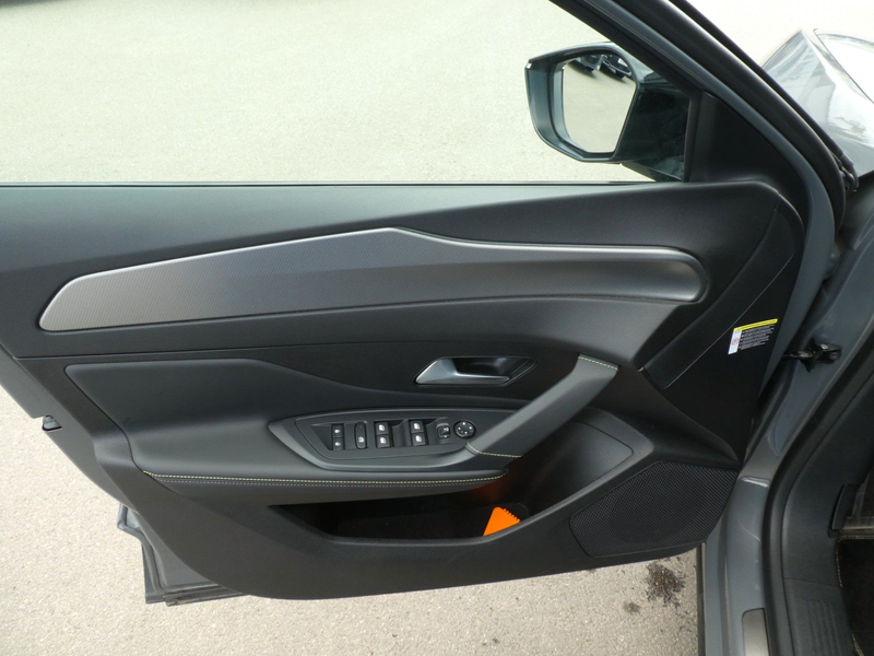 Peugeot 408 Plug in Hybrid 225 GT Klima, Navi, Kamera — photo 8