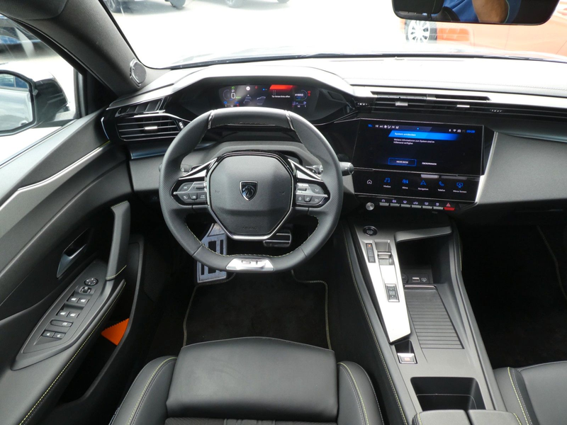 Peugeot 408 Plug in Hybrid 225 GT Klima, Navi, Kamera — photo 11