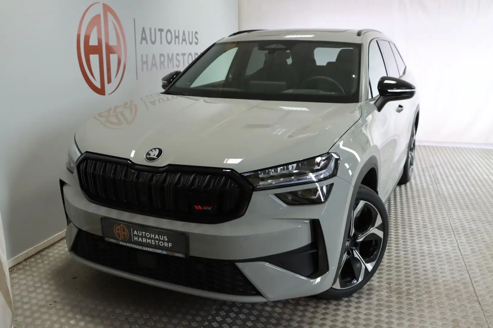 Skoda Kodiaq 2.0 TSI  4x4 RS Pano AHK StHz HeadUp Grau - 1