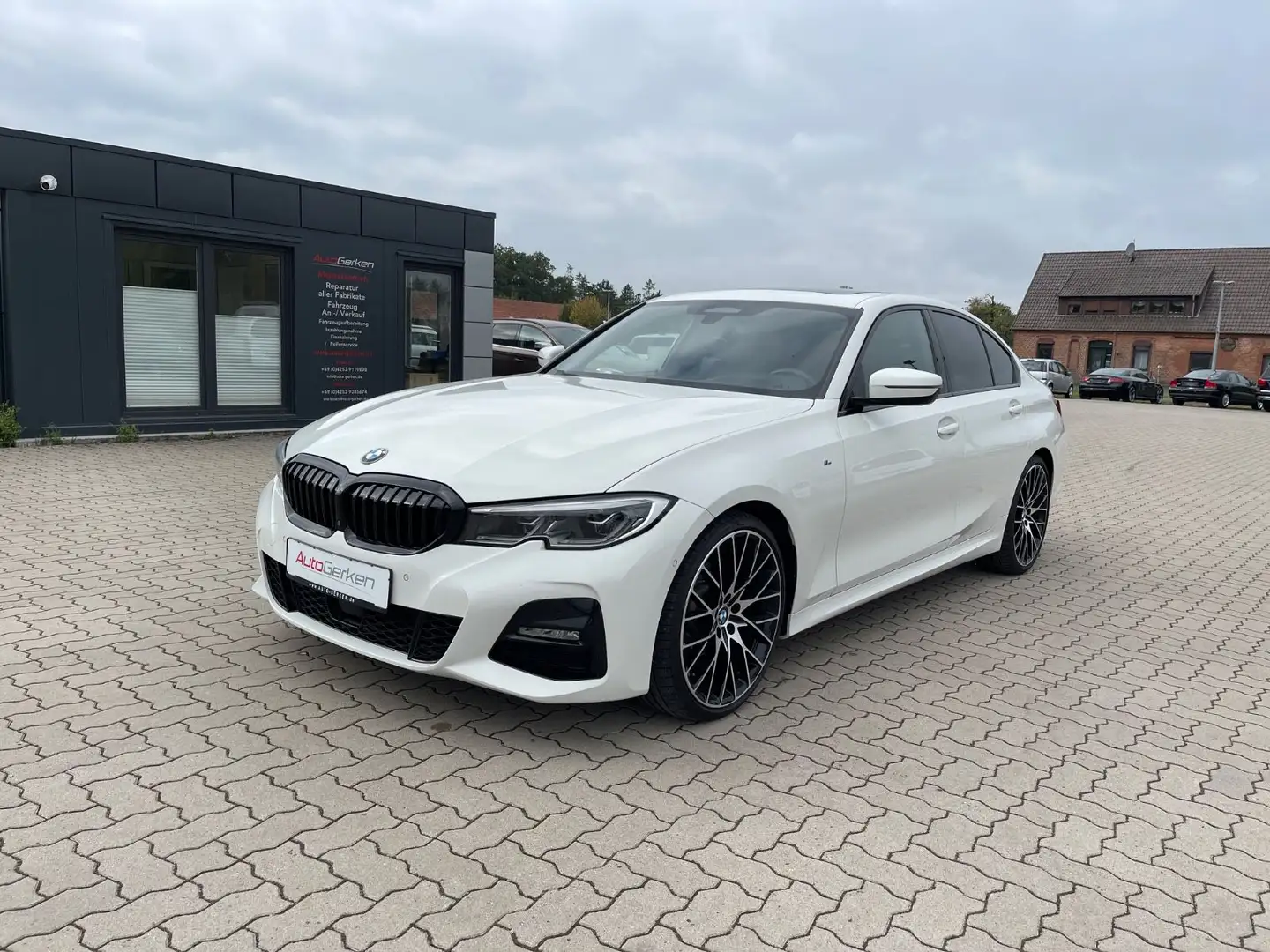 BMW 320 d M Sport Limousine 2HD 19Zoll Blanc - 1