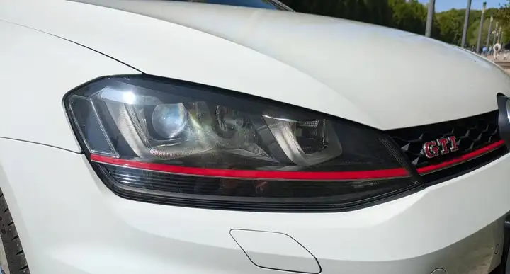 Volkswagen Golf GTI Golf GTI Performance BlueMotion Technology DSG – Foto 5