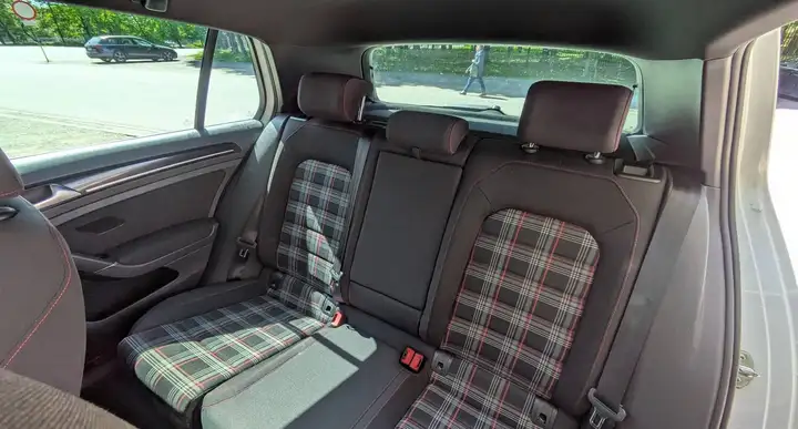 Volkswagen Golf GTI Golf GTI Performance BlueMotion Technology DSG – Foto 6