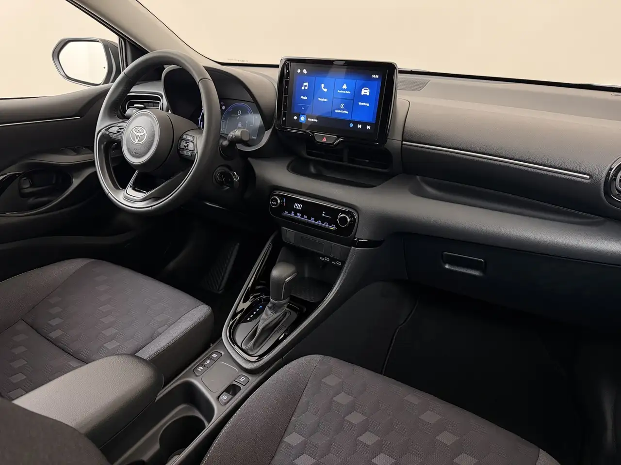 Toyota Yaris 2026 — фото 15