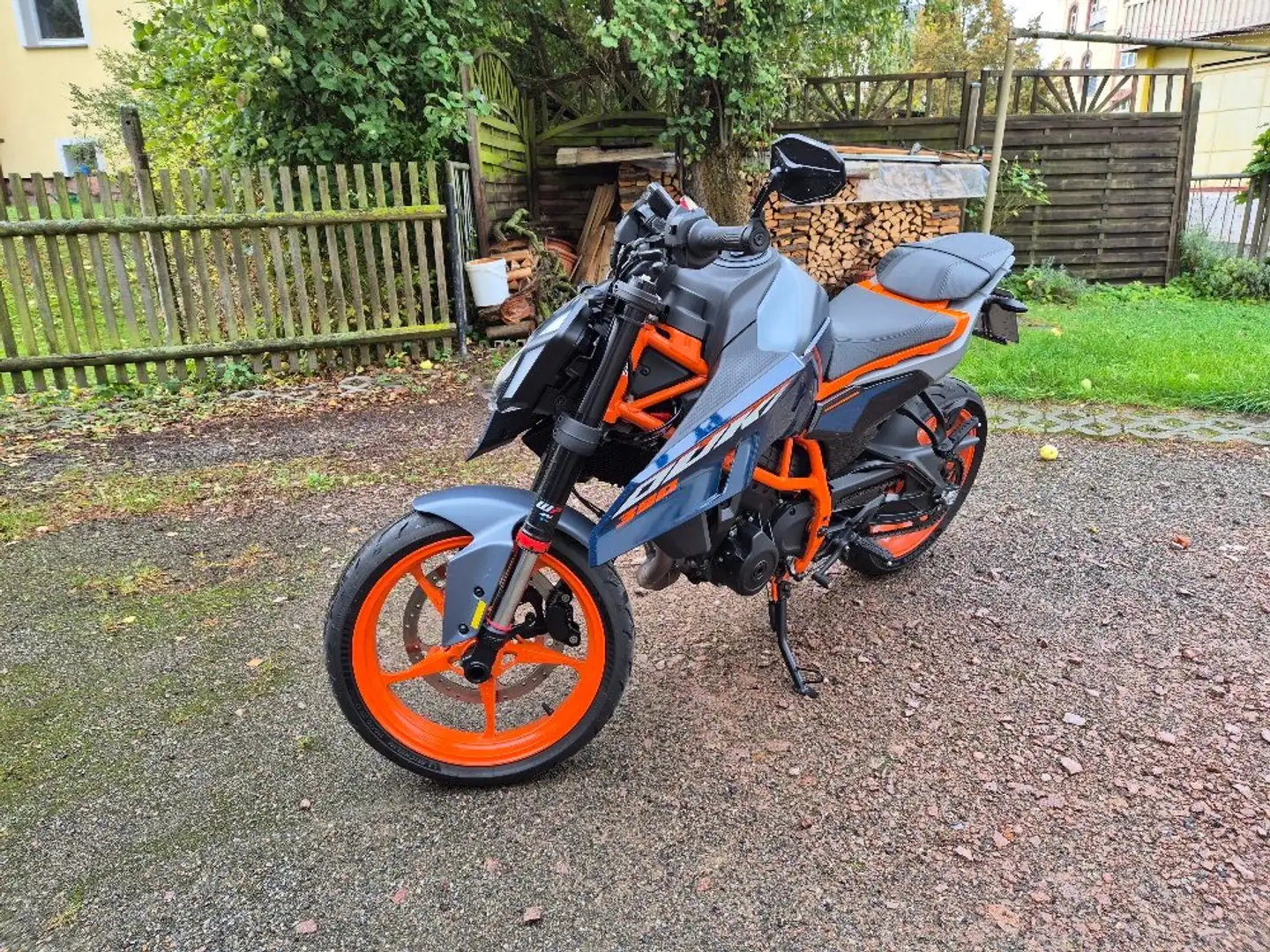 KTM 390 Duke Bleu - 2