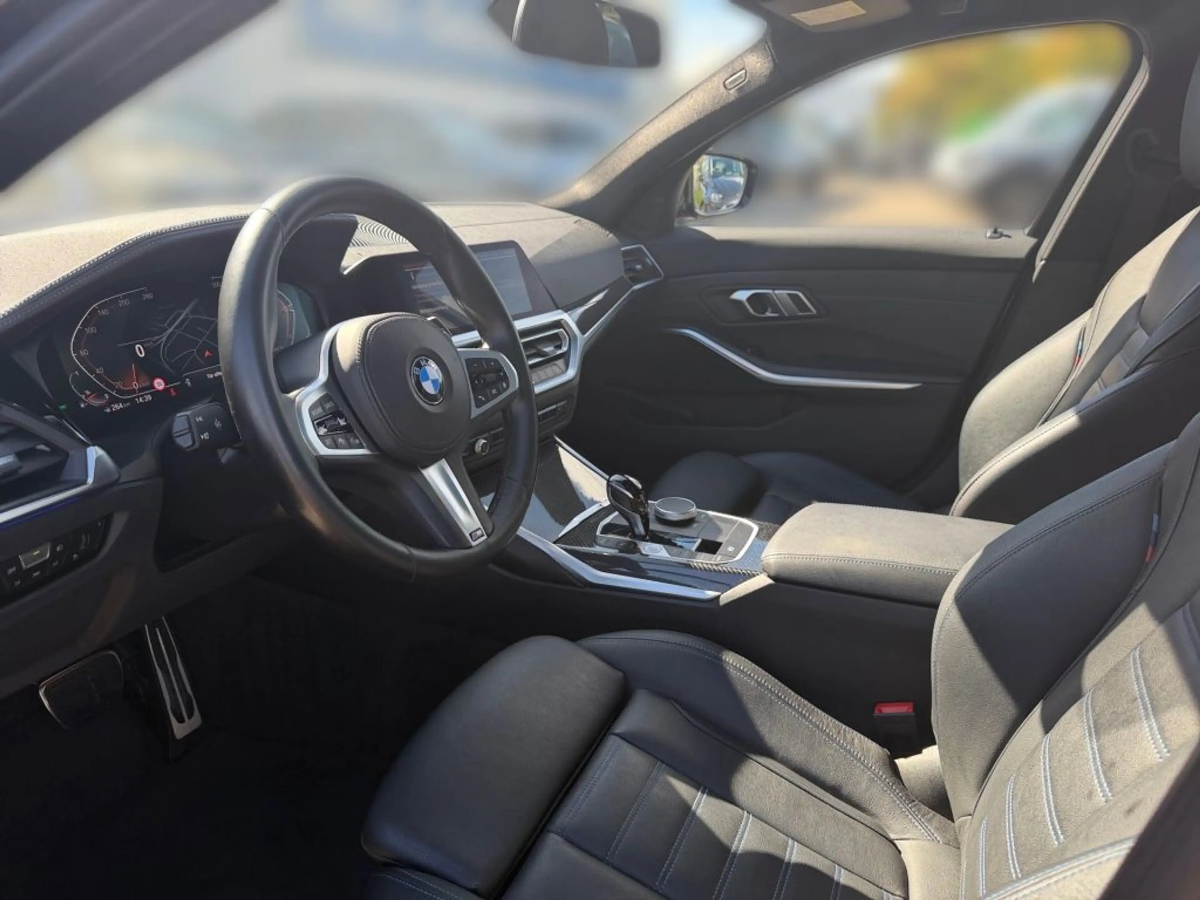 BMW 330 330i Touring Aut. M Sport — photo 9