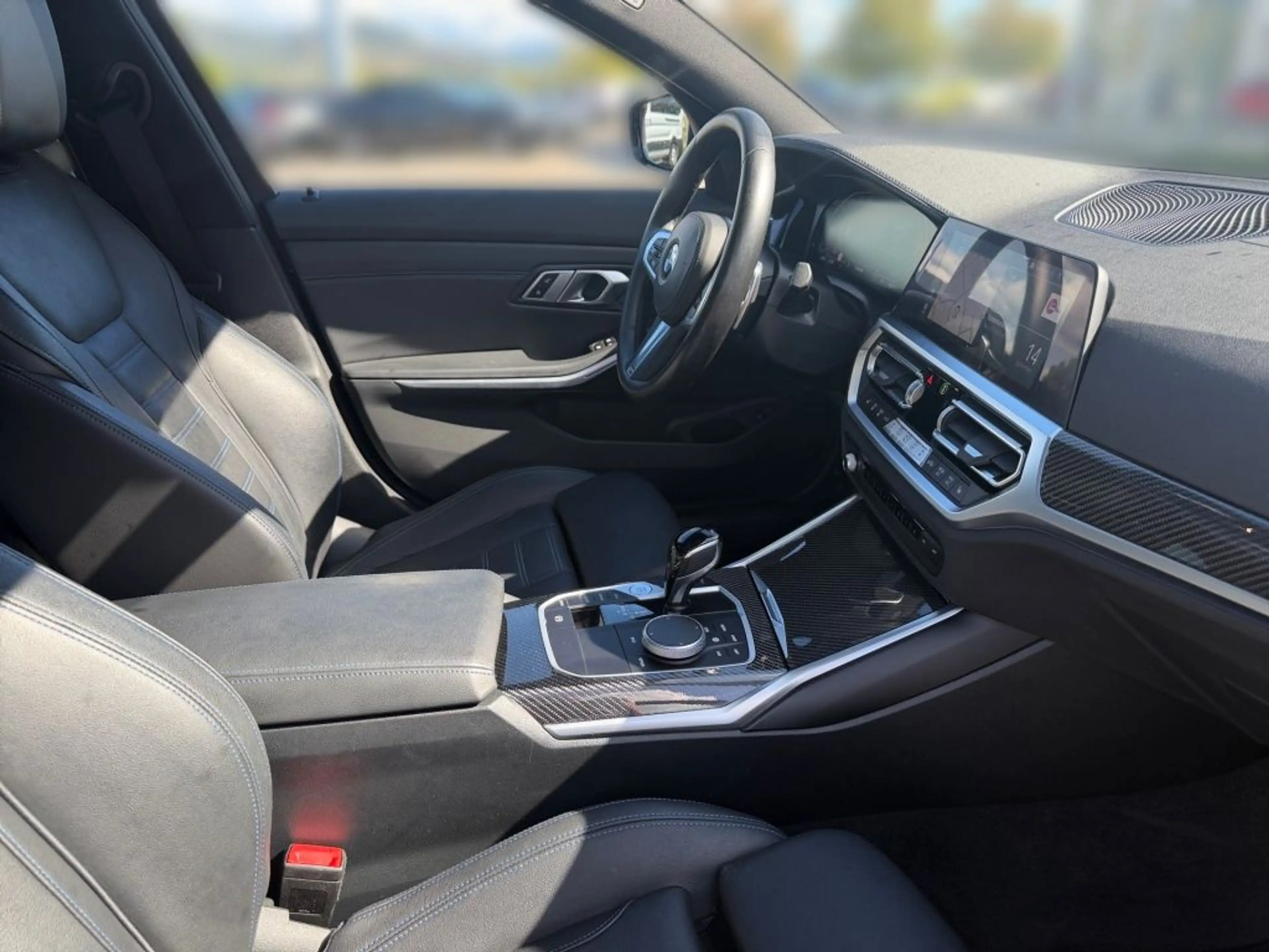 BMW 330 330i Touring Aut. M Sport — photo 10