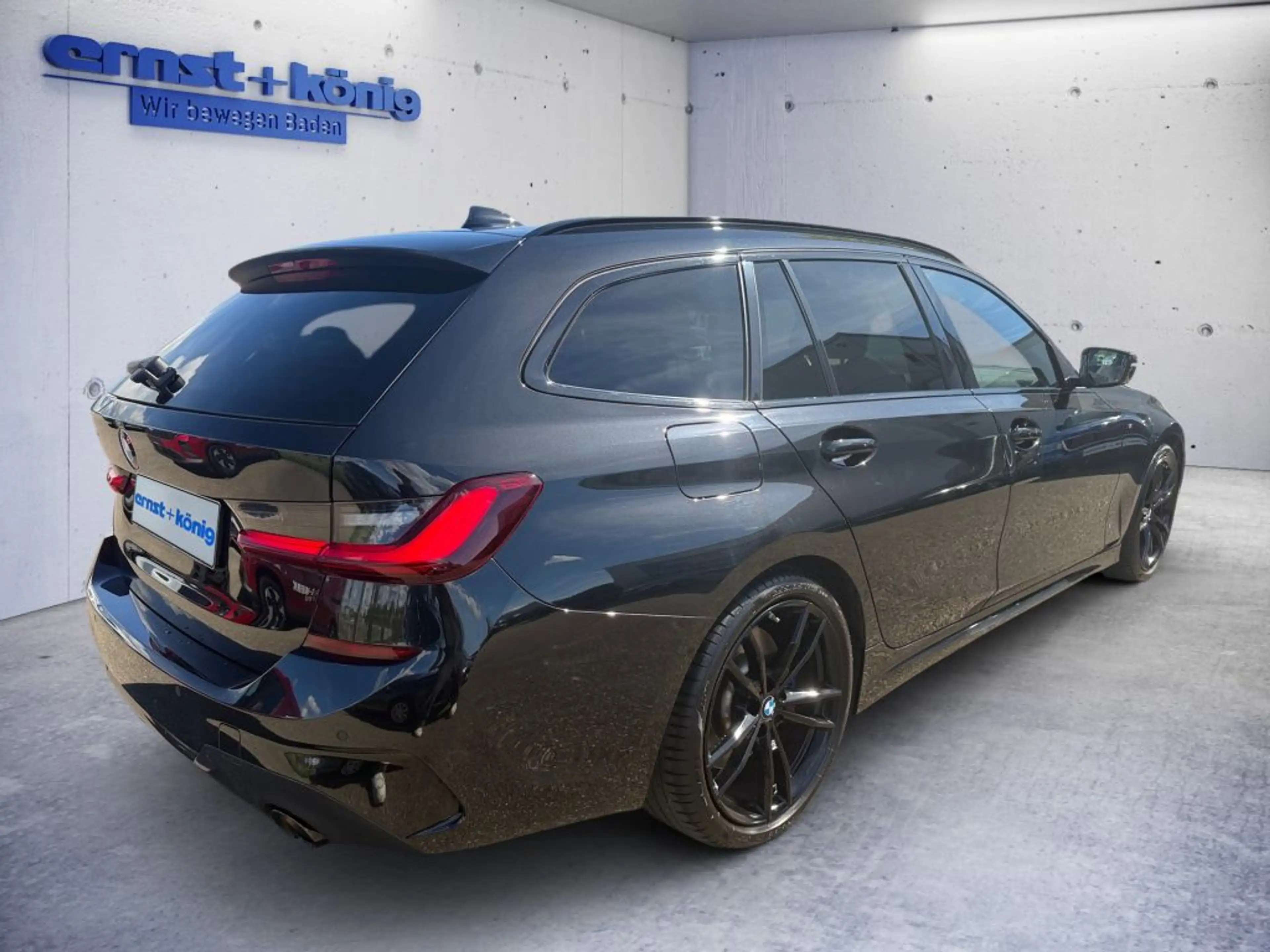 BMW 330 330i Touring Aut. M Sport — photo 6