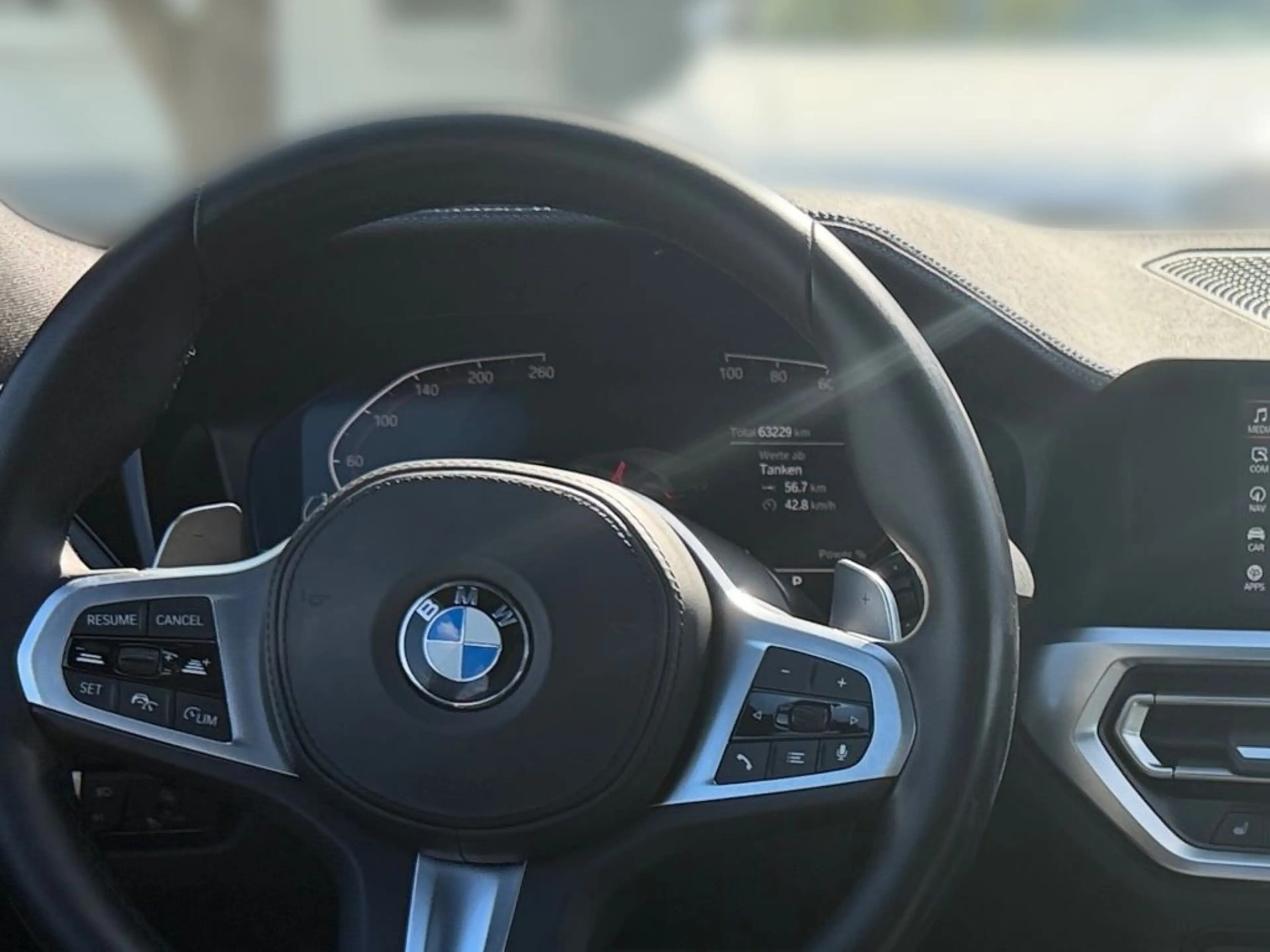 BMW 330 330i Touring Aut. M Sport — photo 14