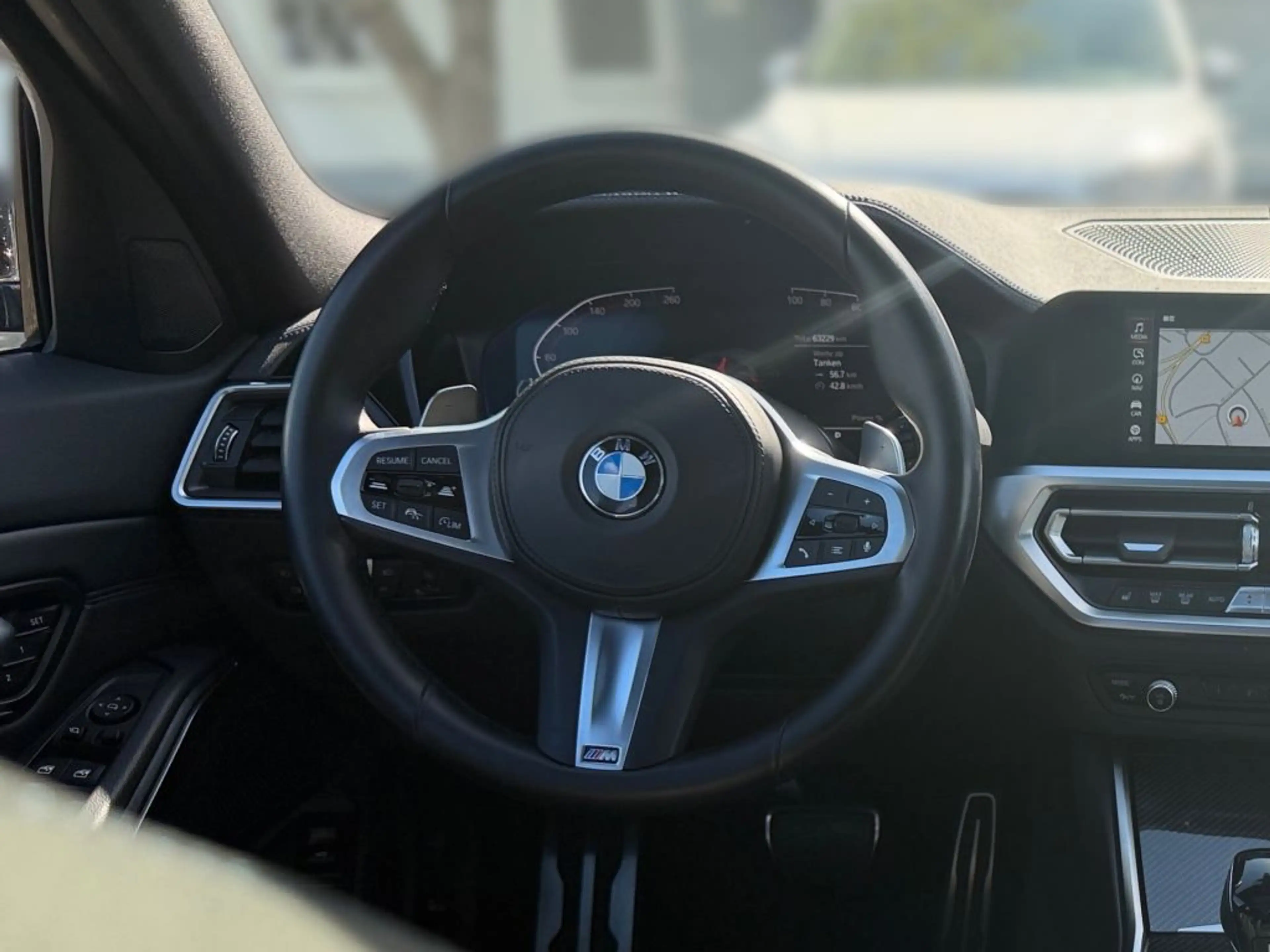 BMW 330 330i Touring Aut. M Sport — photo 13