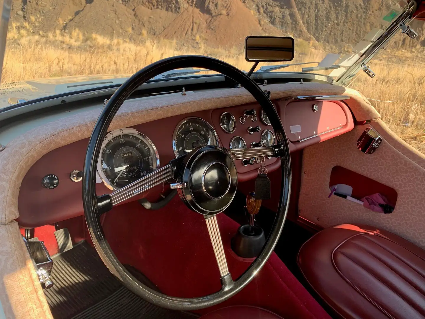 Triumph TR2 Blanc - 2