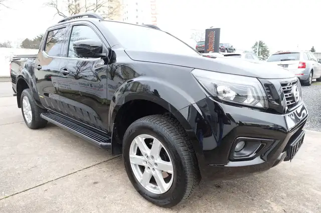 Nissan Navara NP300 N-Guard Double Cab 4x4+PDC+AHK+LEDE