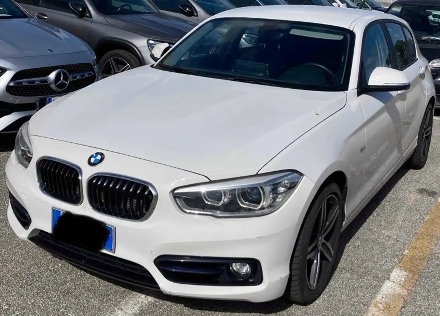 BMW 118 118d 5p. Urban Czarny - 1