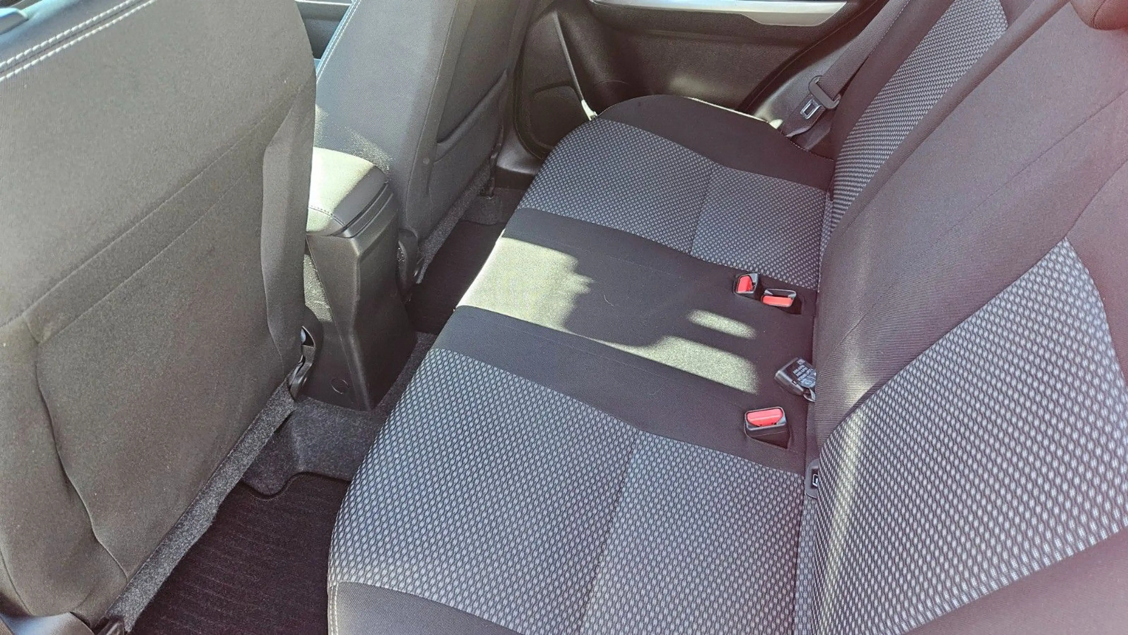 Suzuki Vitara 1.4 Mild-Hybrid Comfort 4x2 — photo 9