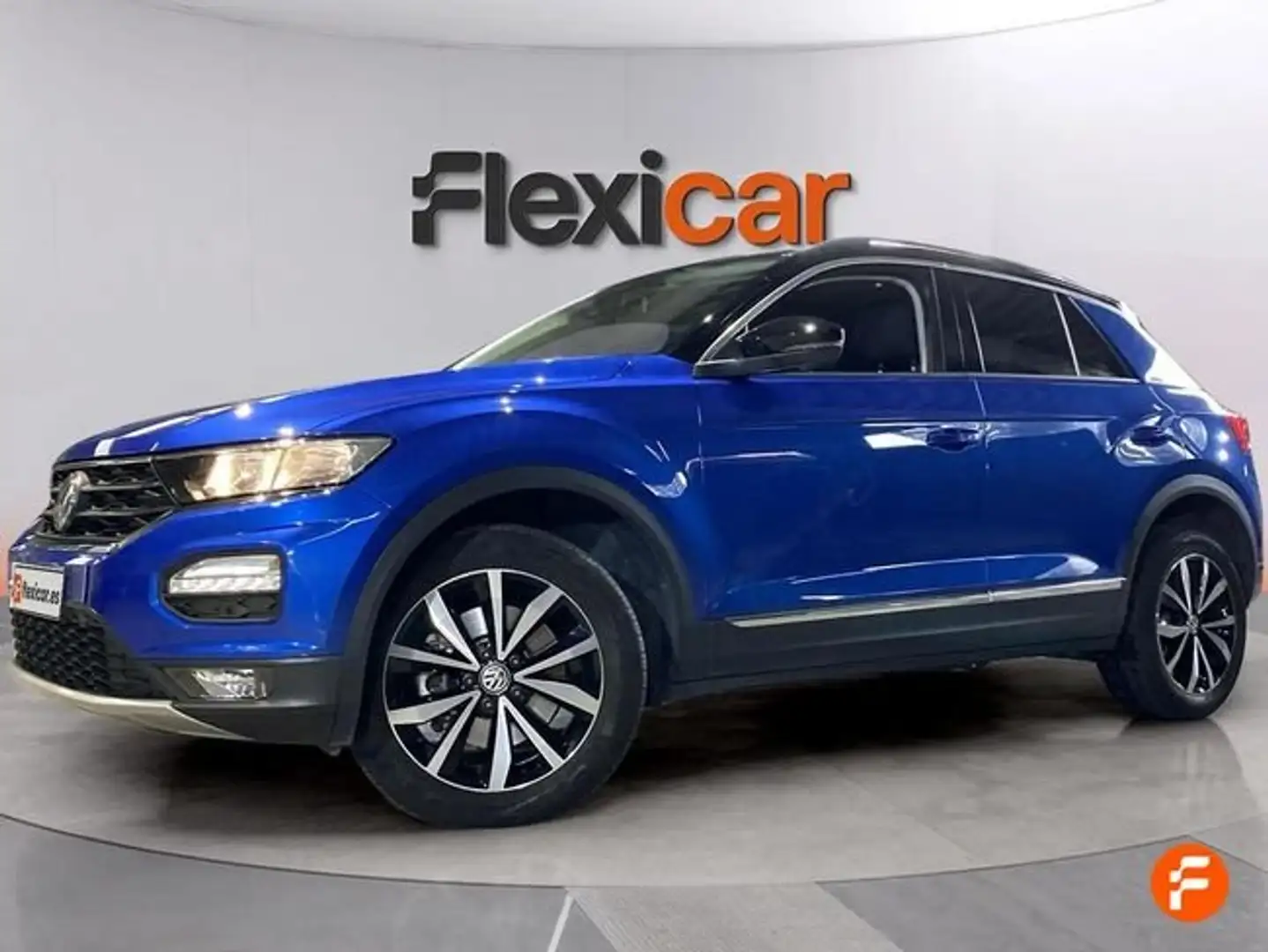 Volkswagen T-Roc 1.0 TSI Advance Blau - 2