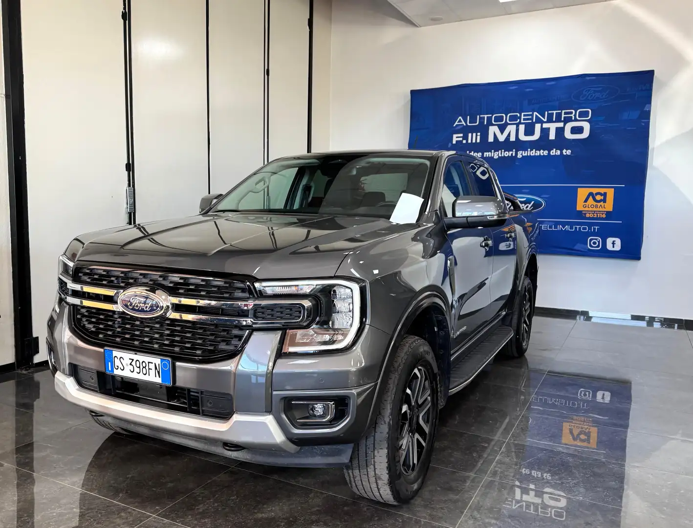Ford Ranger 2.0 ecoblue doppia cabina Limited 170cv MANUALE Grigio - 1