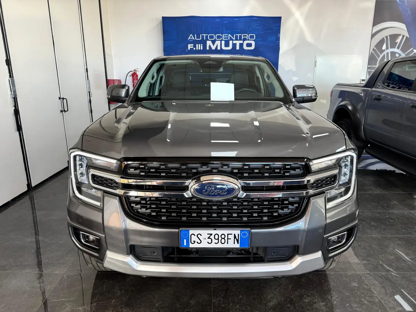 Ford Ranger 2.0 ecoblue doppia cabina Limited 170cv MANUALE Grigio - 2