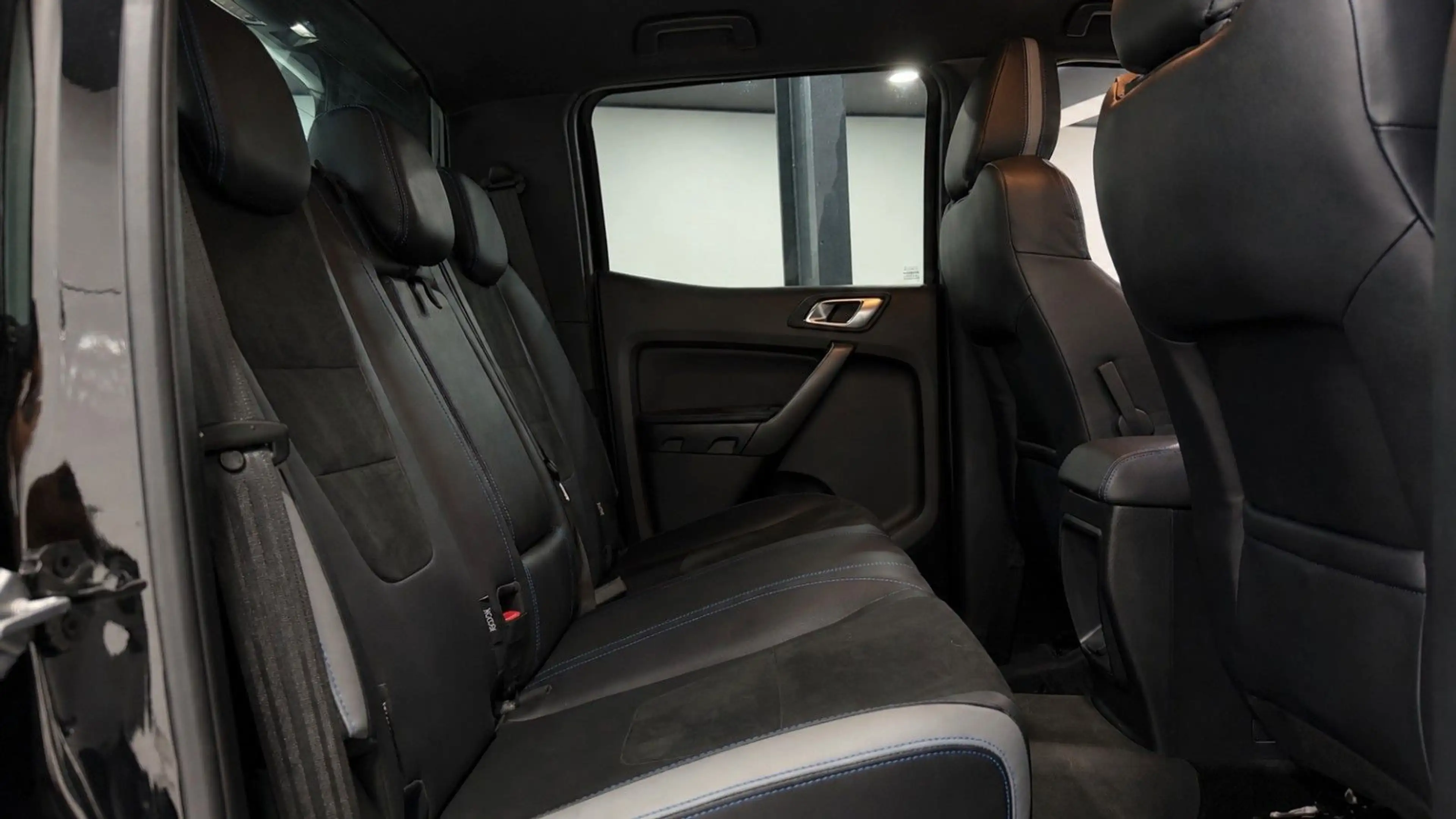 Ford Ranger Raptor 2.0 TDCi Raptor DoKa 4x4 Perf/FOXPro/AHK/Keyless — photo 11