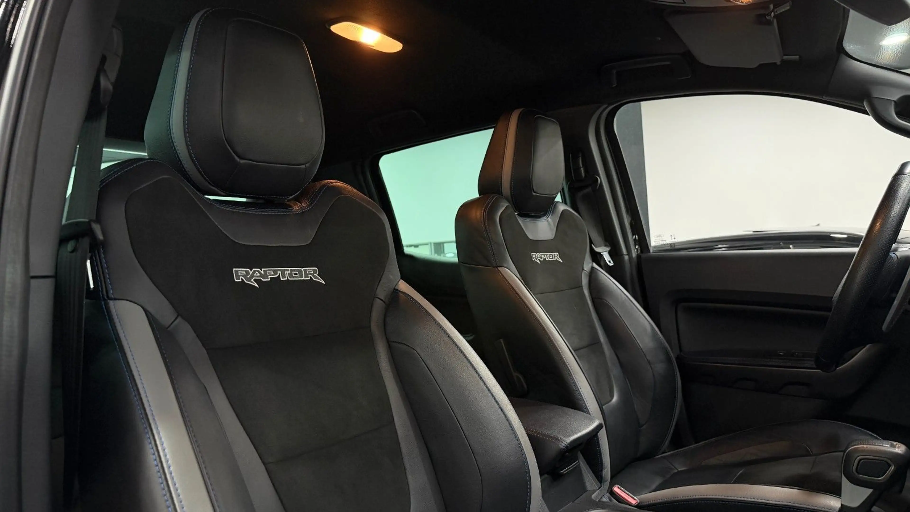 Ford Ranger Raptor 2.0 TDCi Raptor DoKa 4x4 Perf/FOXPro/AHK/Keyless — photo 8