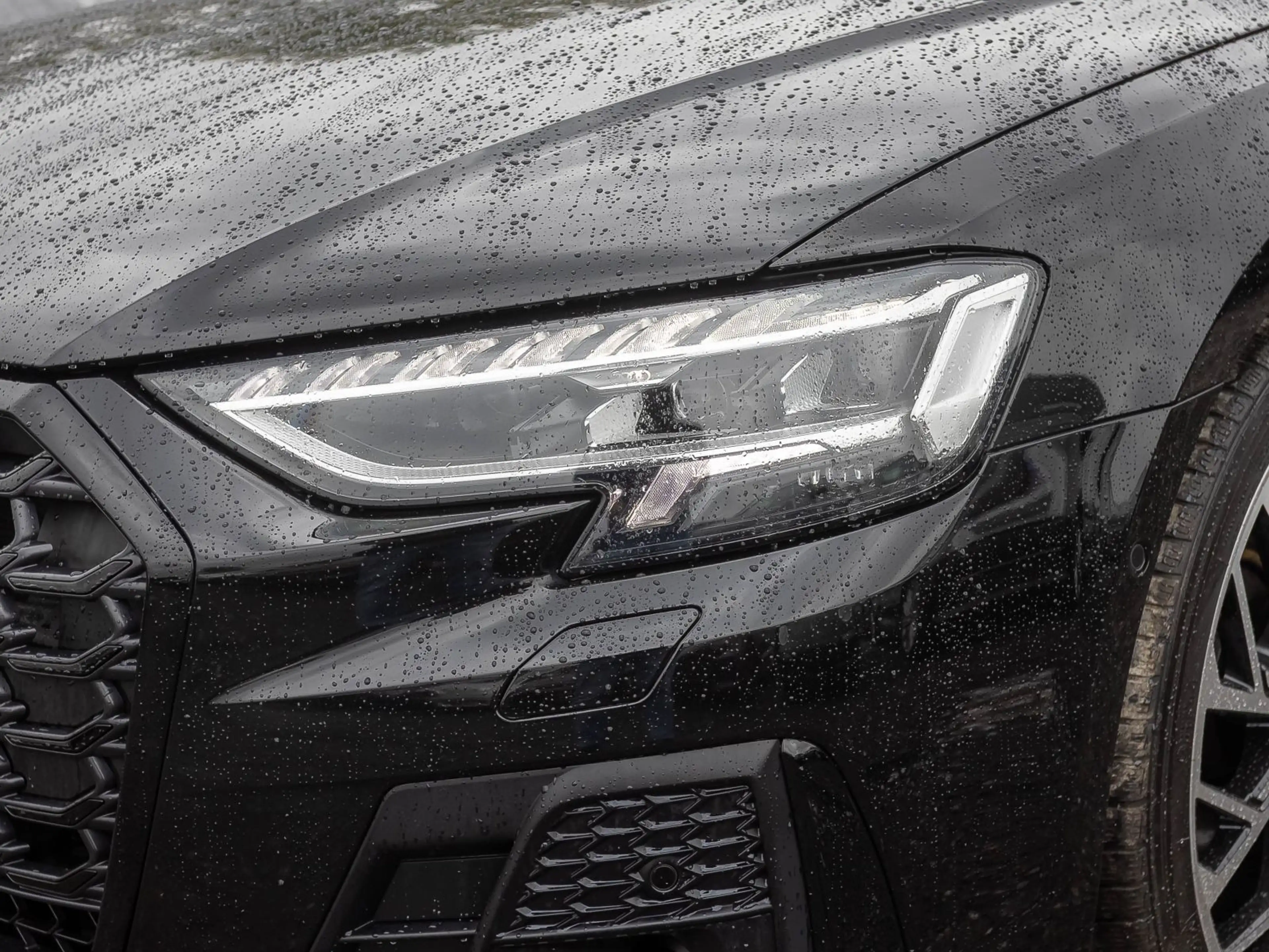 Audi A8 S line 50TDI Matrix B&O HuD AIR Standhzg — photo 11
