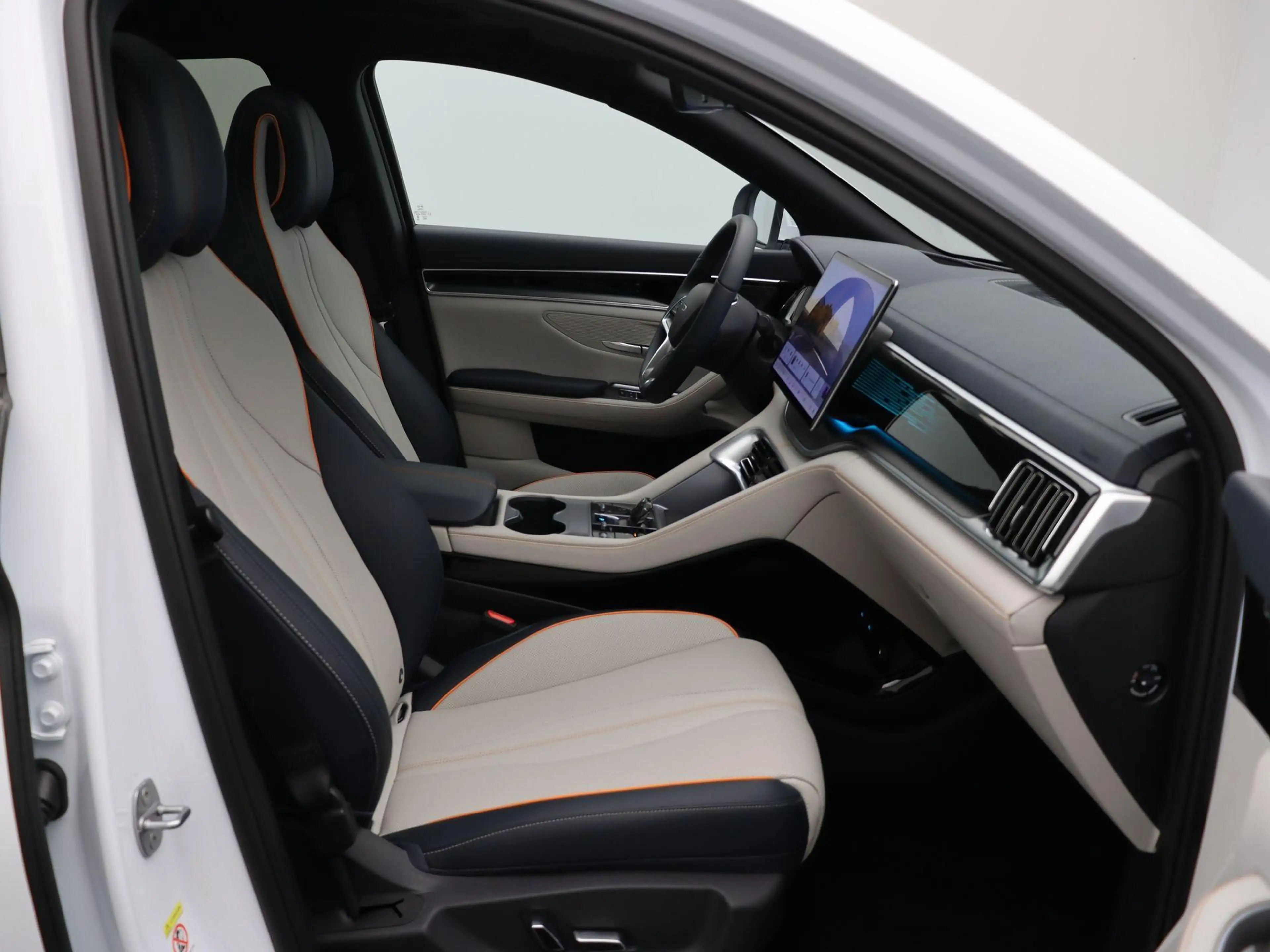 BYD Seal U Design 87 kWh | Warmtepomp | WLTP 500km | Panorama — photo 12