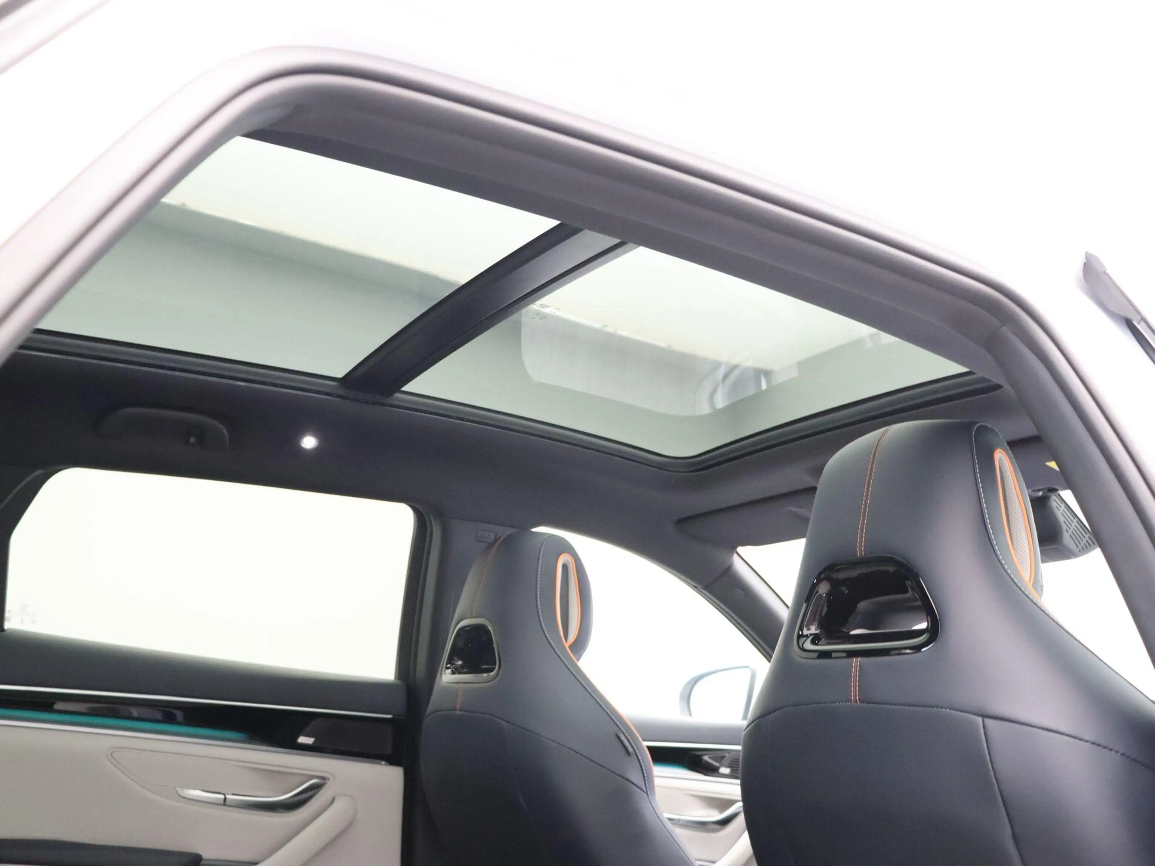 BYD Seal U Design 87 kWh | Warmtepomp | WLTP 500km | Panorama — photo 11